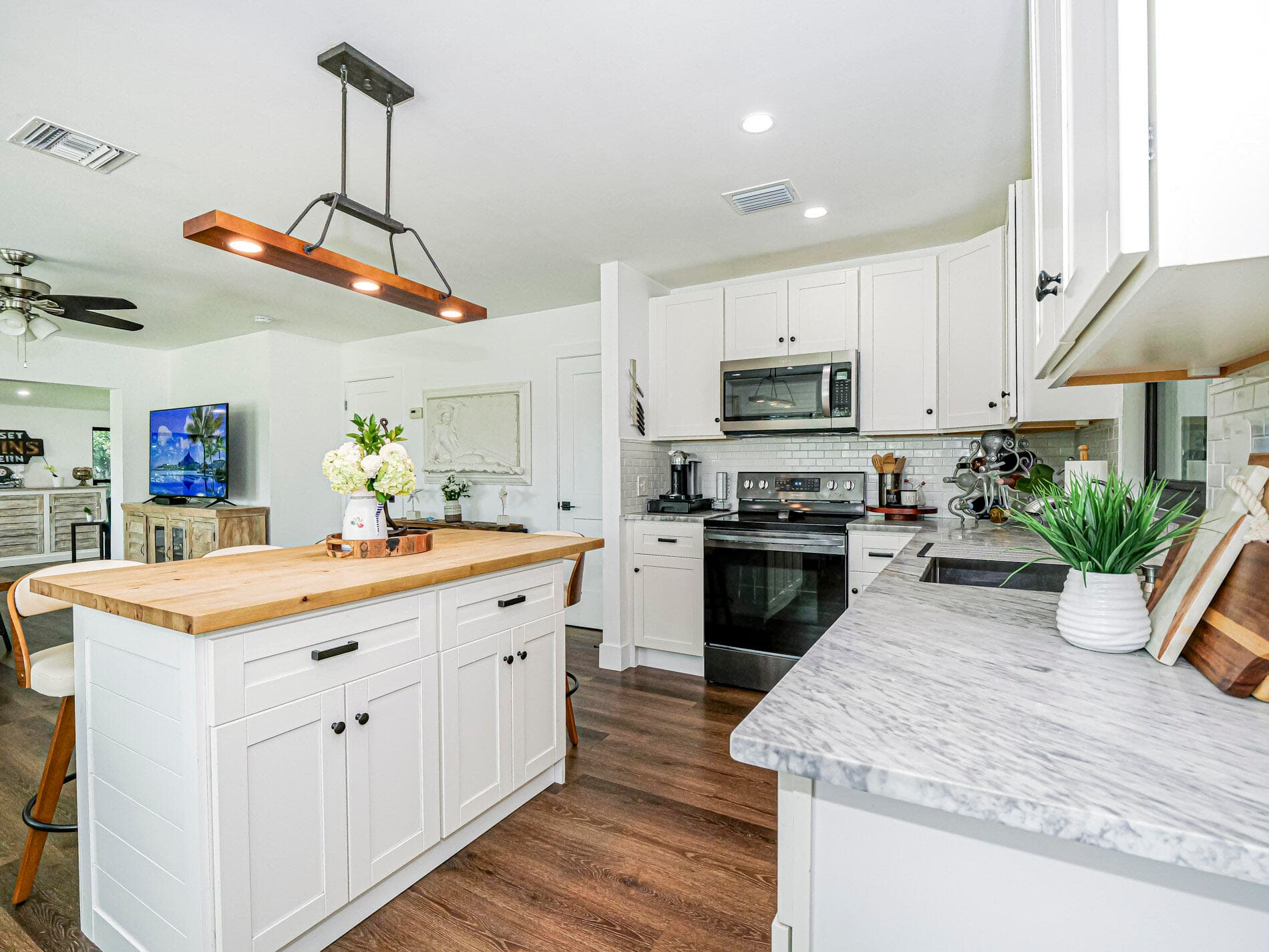 1611 4th Avenue, Vero Beach, FL 32960 — photo 12 of 36