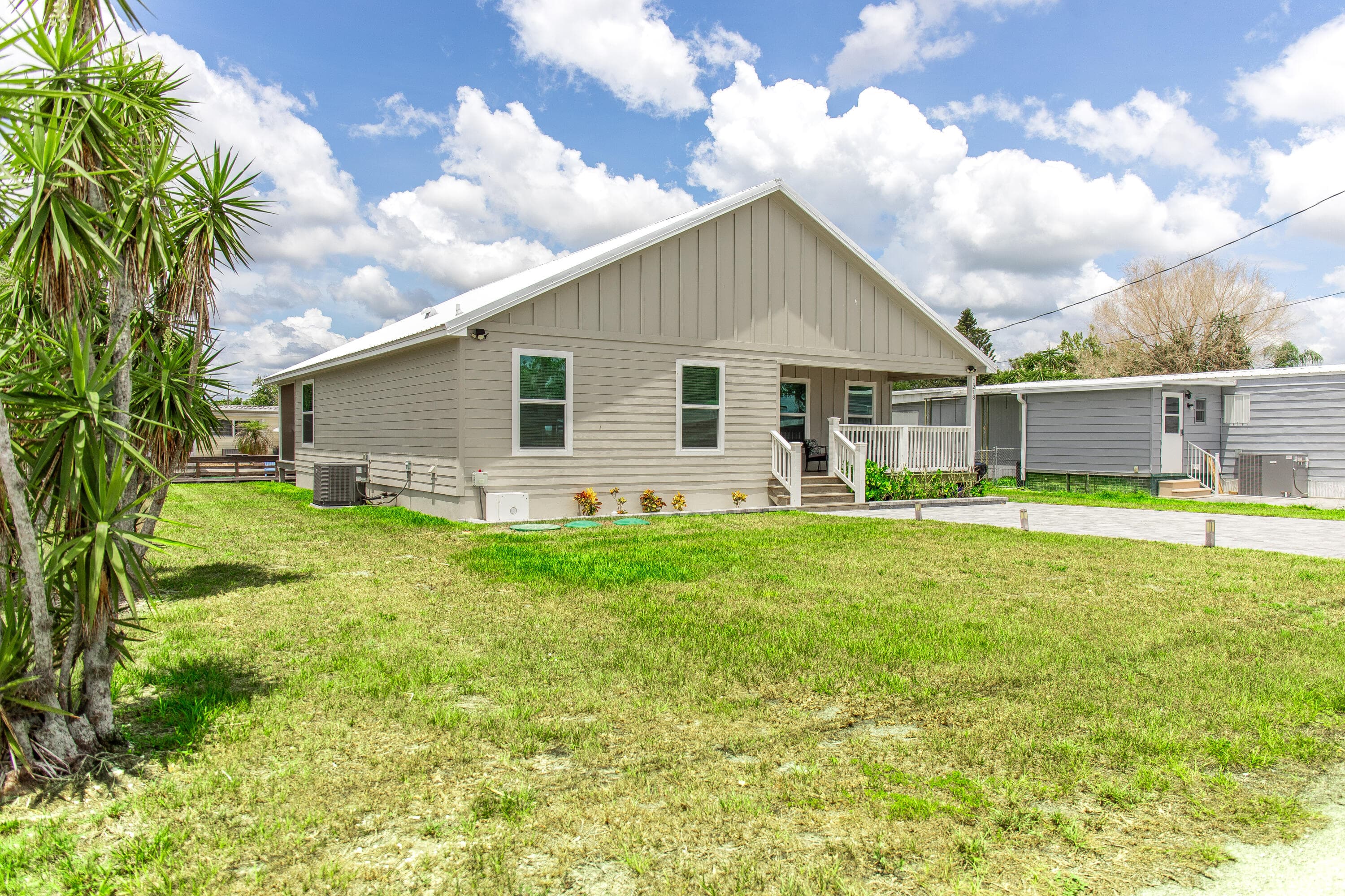 1218 6th Street, Okeechobee, FL 34974 — photo 7 of 50