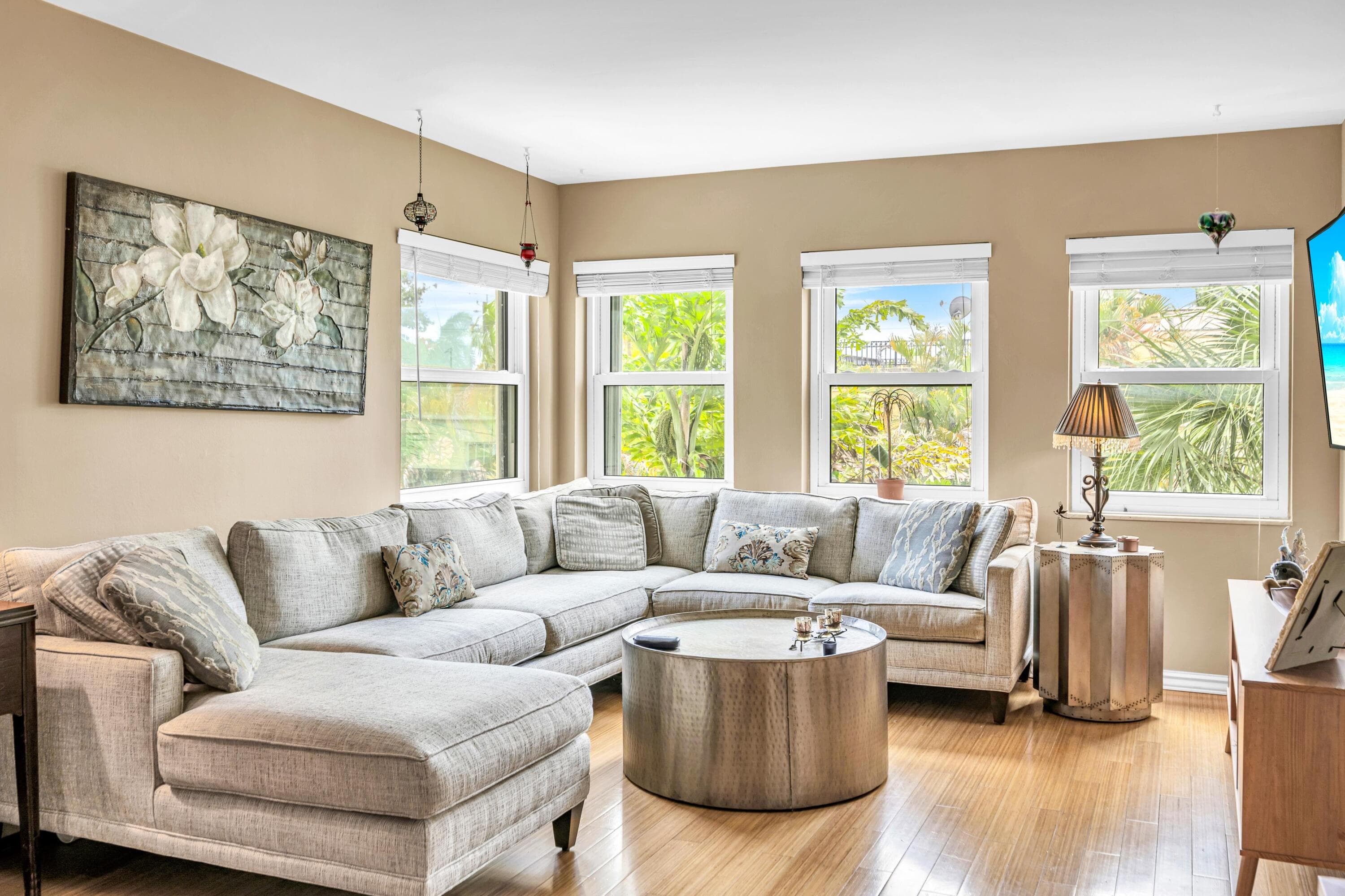 615 NE 12th Avenue 312, Fort Lauderdale, FL 33304 — photo 4 of 34
