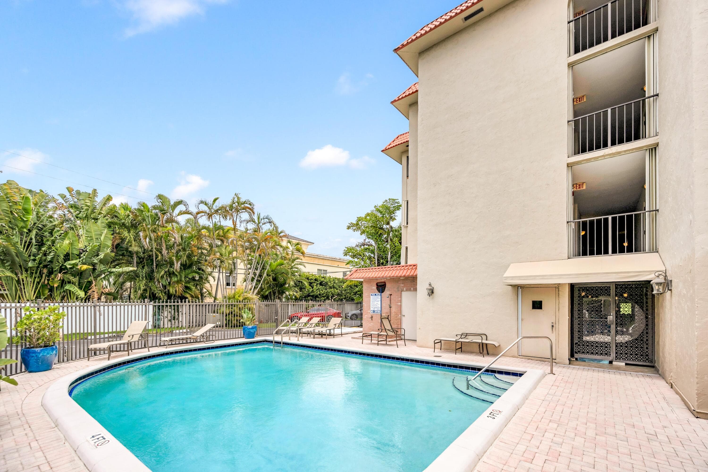615 NE 12th Avenue 312, Fort Lauderdale, FL 33304 — photo 21 of 34
