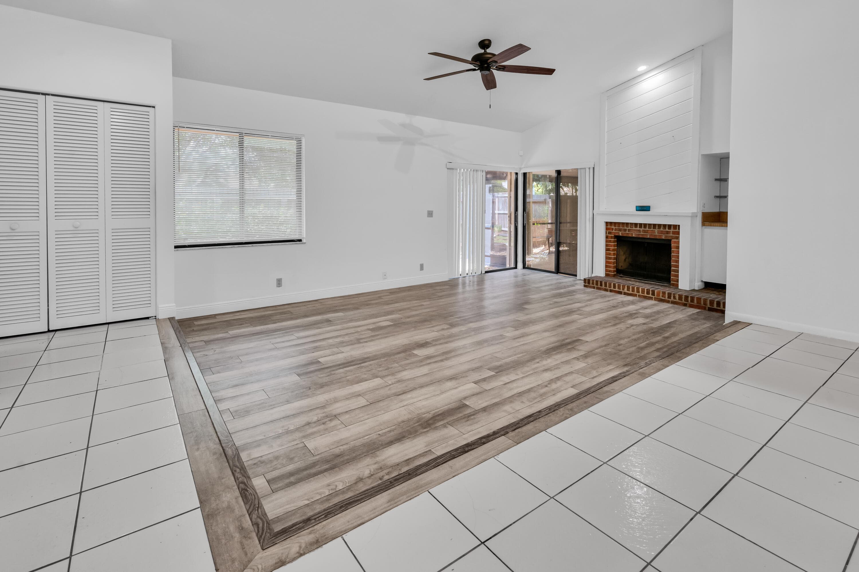 7755 E Kenway Pl Place E, Boca Raton, FL 33433 — photo 1 of 25