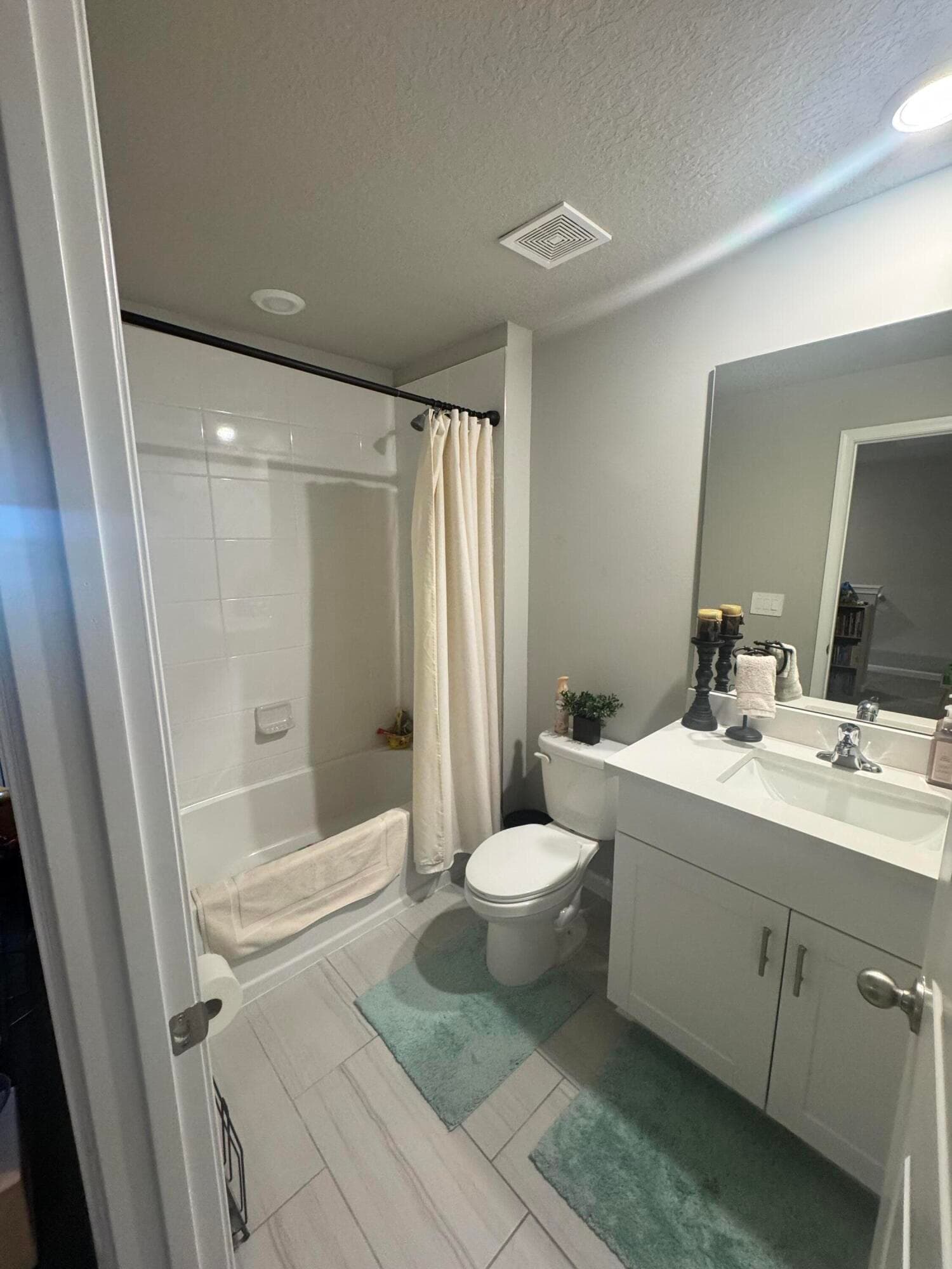 526 Salisbury Circle, Fort Pierce, FL 34982 — photo 12 of 17