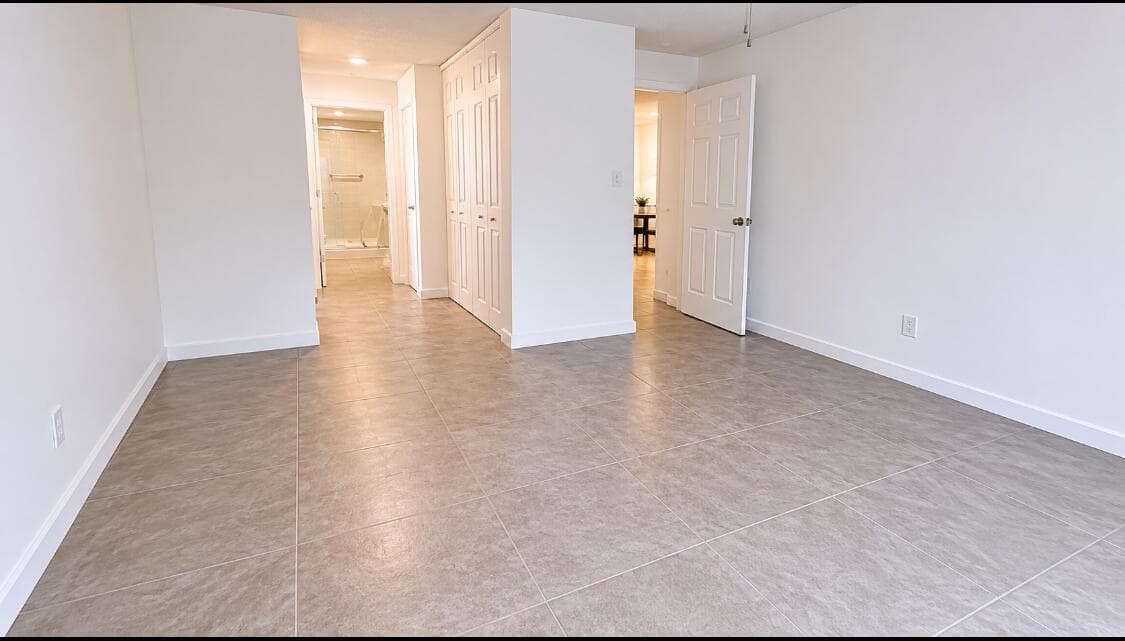 3740 Inverrary Drive 3g, Lauderhill, FL 33319 — photo 10 of 35