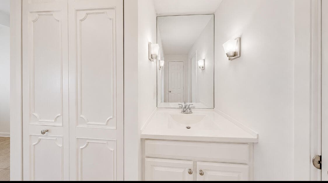 3740 Inverrary Drive 3g, Lauderhill, FL 33319 — photo 15 of 35