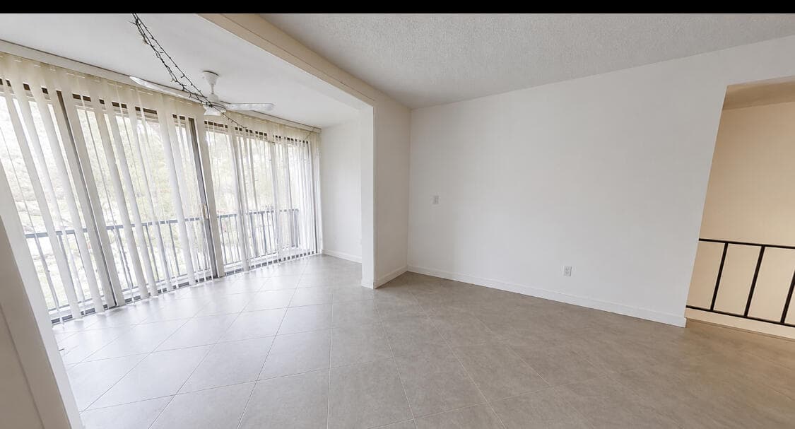 3740 Inverrary Drive 3g, Lauderhill, FL 33319 — photo 19 of 35