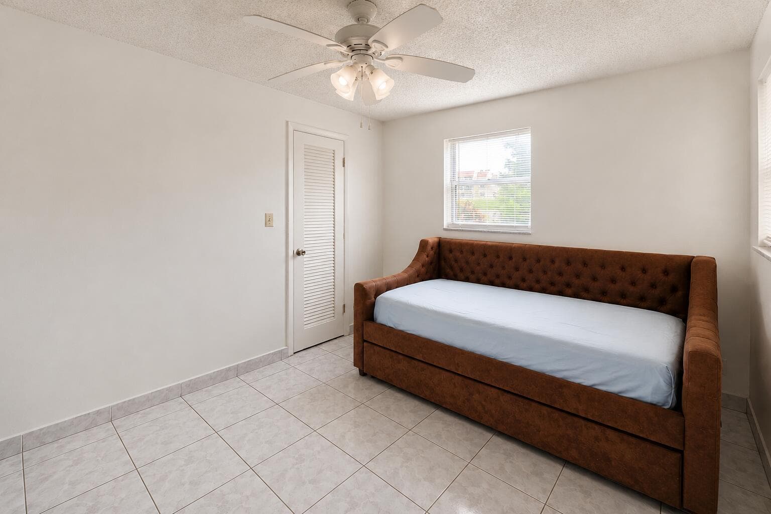 2750 W Sunrise Lakes Drive W 112, Sunrise, FL 33322 — photo 9 of 18