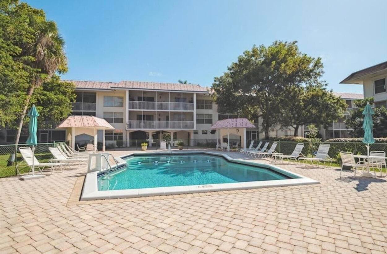 4025 N Federal Highway 212a, Oakland Park, FL 33308 — photo 11 of 14