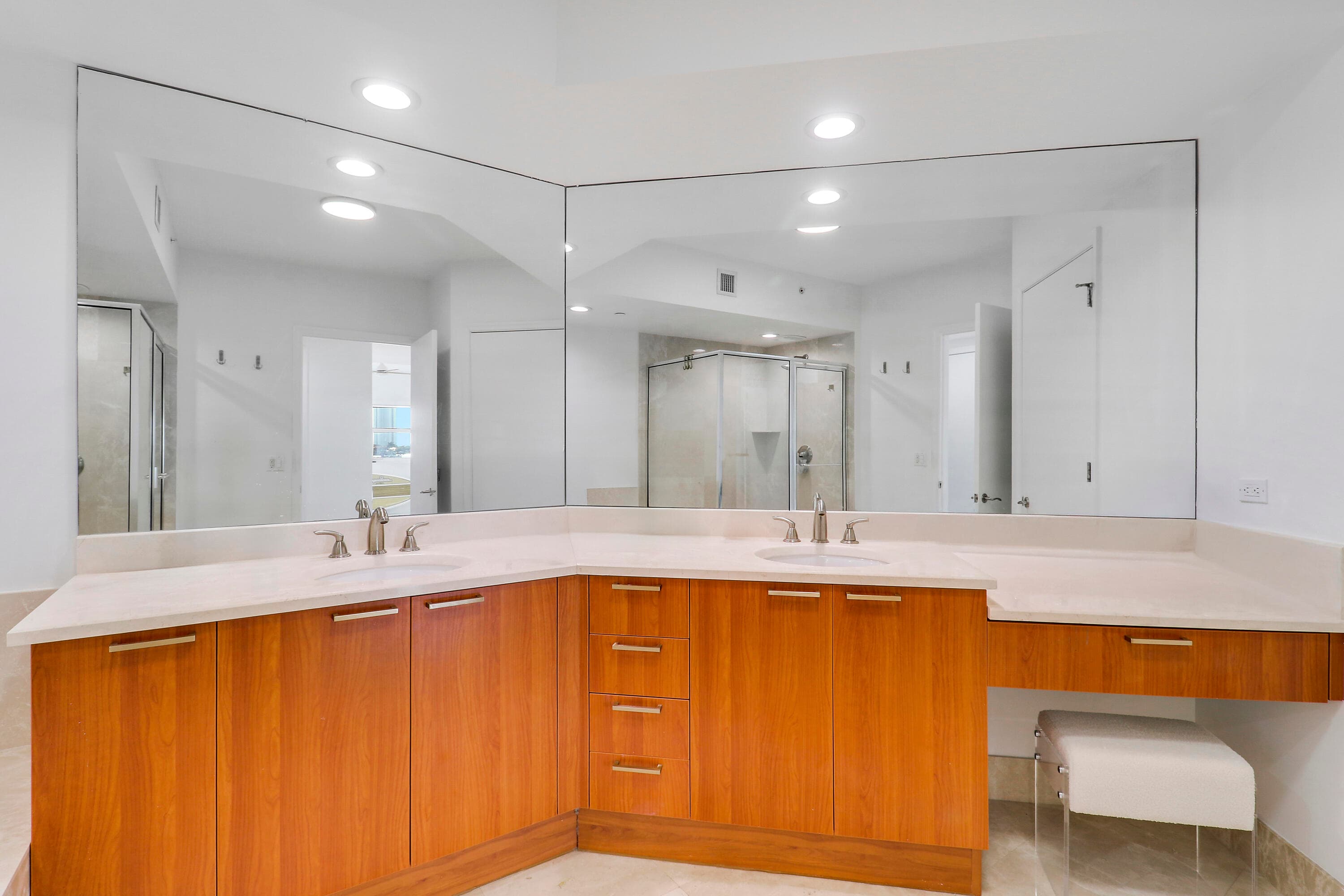 2640 Lake Shore Drive 307, Riviera Beach, FL 33404 — photo 35 of 48