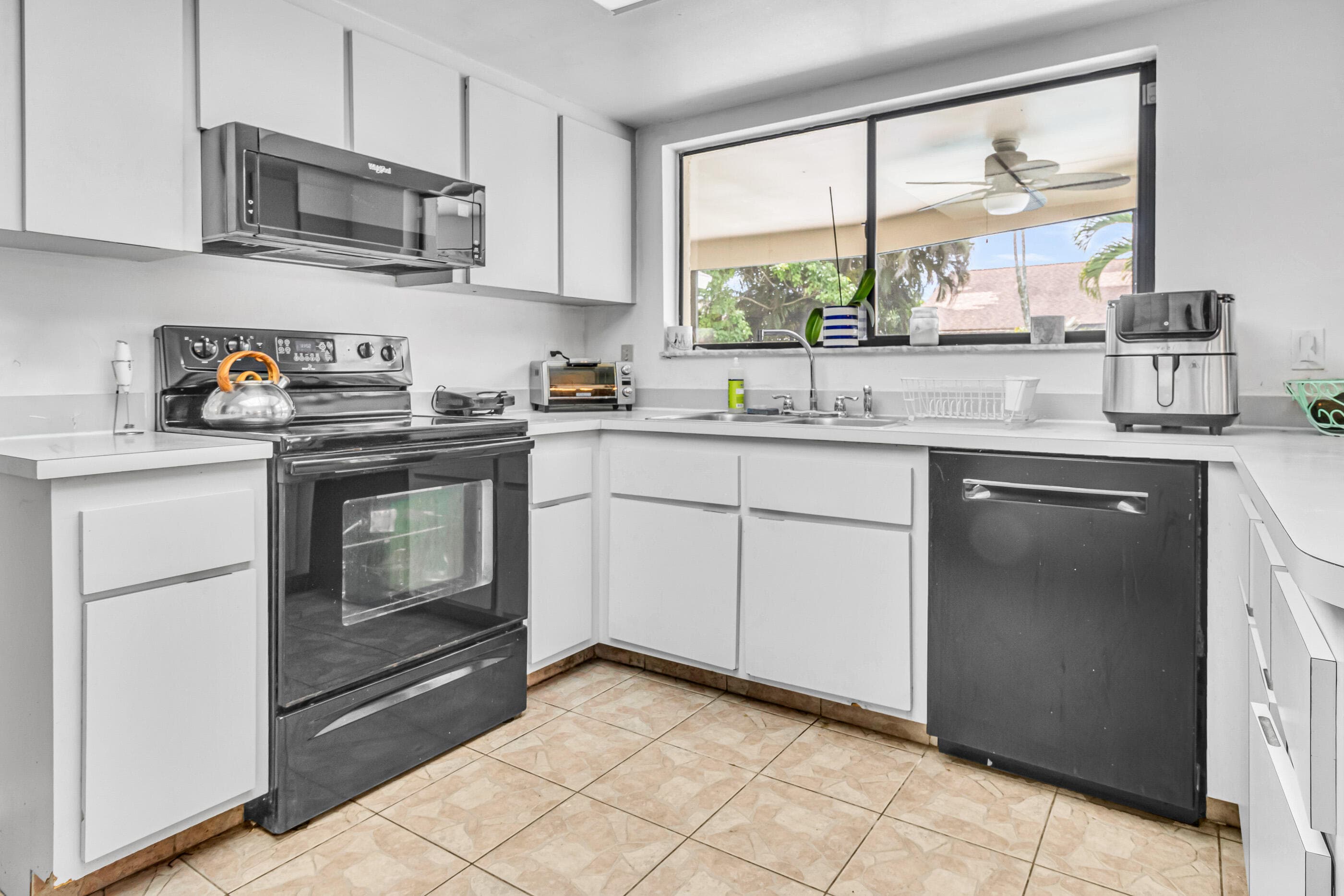 12260 Sannenwood, Wellington, FL 33414 — photo 17 of 32