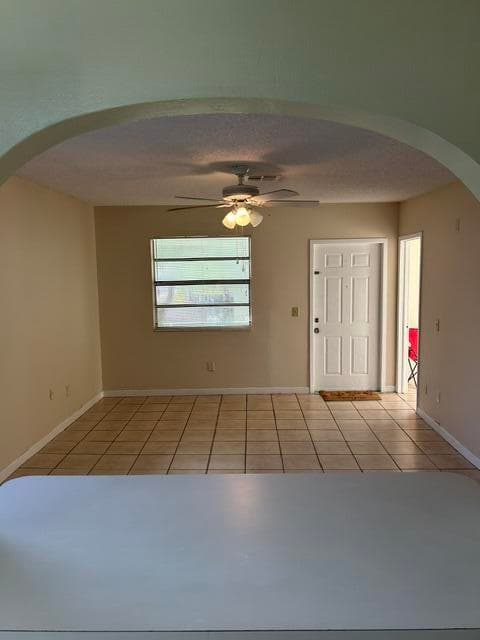 5003 Garden Avenue, West Palm Beach, FL 33405 — photo 3 of 10