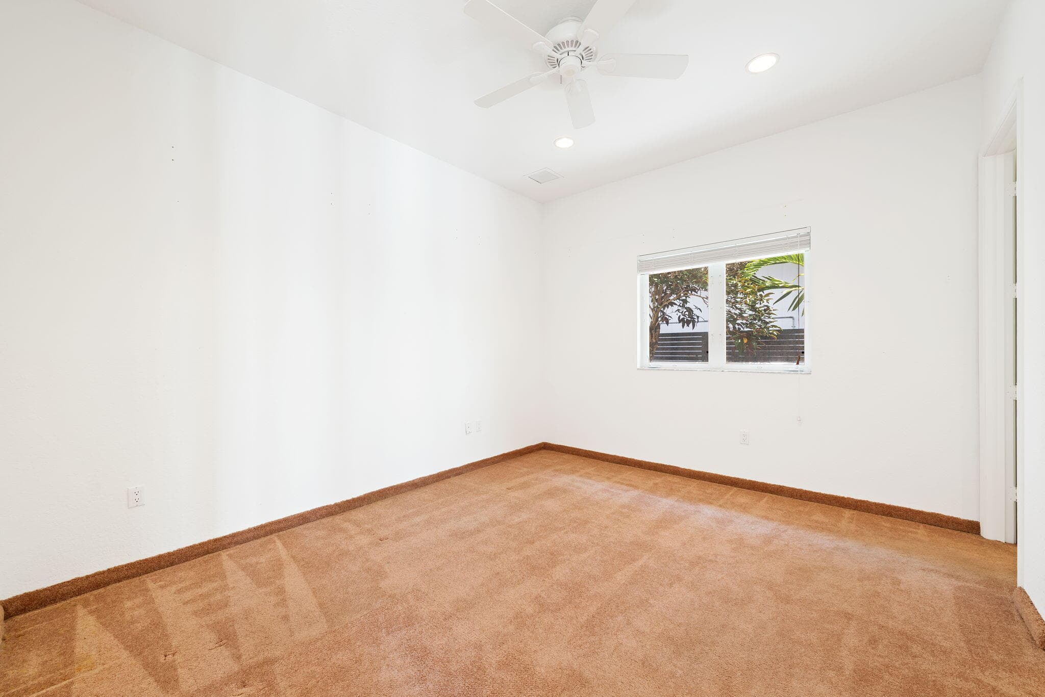 1630 SE 11th Street, Fort Lauderdale, FL 33316 — photo 13 of 33
