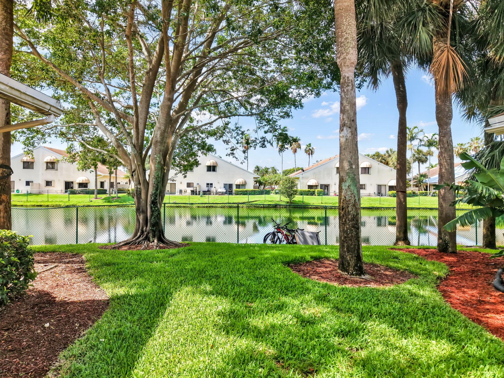 10244 NW 33rd Place, Sunrise, FL 33351 — photo 6 of 48