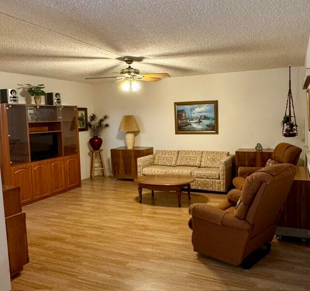 749 Monaco P, Delray Beach, FL 33446 — photo 2 of 11