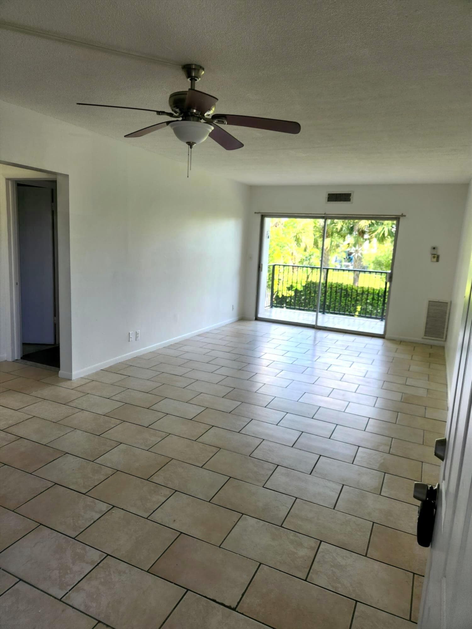 1021 Crystal Lake Drive 203, Deerfield Beach, FL 33064 — photo 4 of 16
