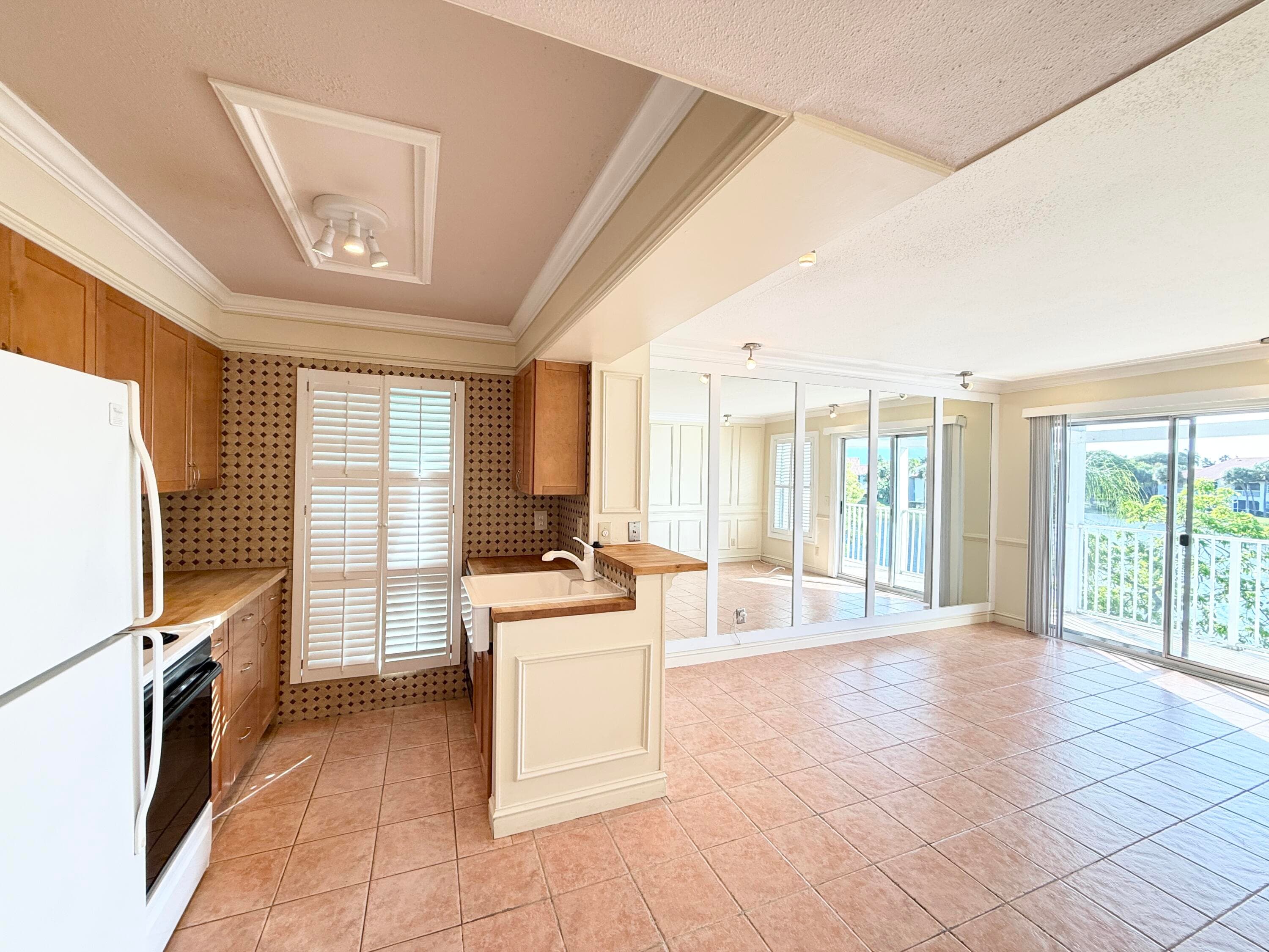 273 Cypress Point Drive, Palm Beach Gardens, FL 33418 — photo 3 of 15