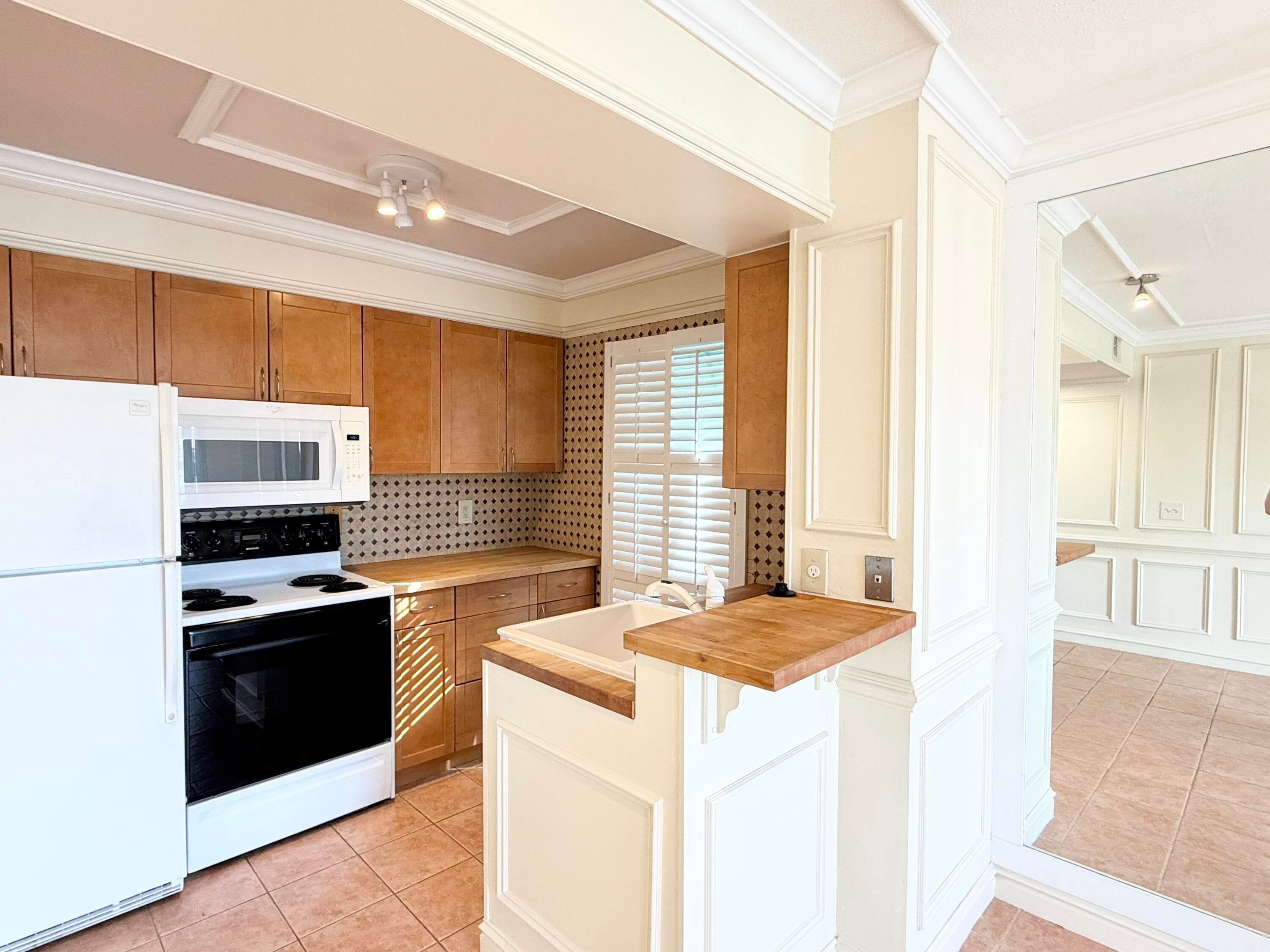 273 Cypress Point Drive, Palm Beach Gardens, FL 33418 — photo 5 of 15