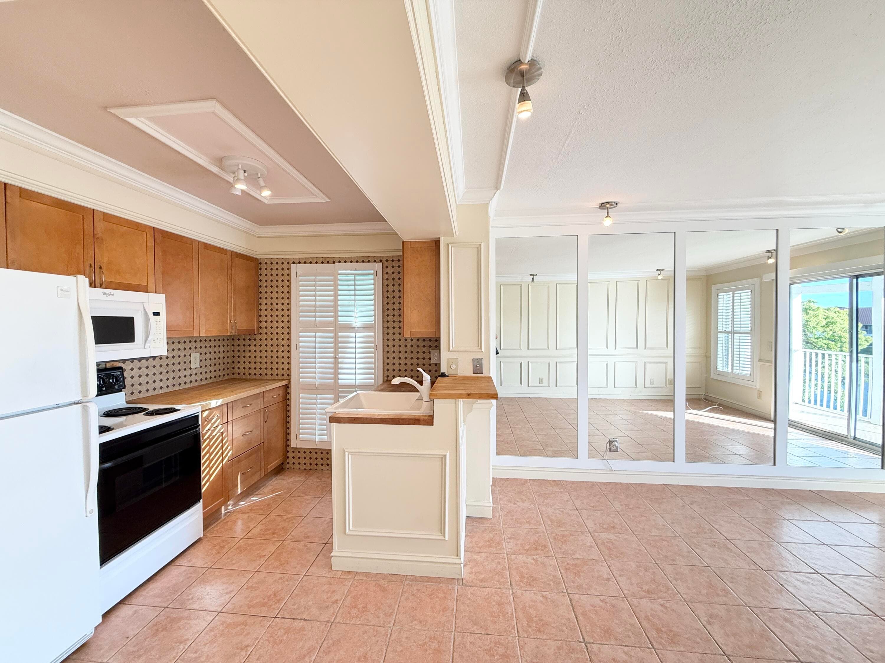 273 Cypress Point Drive, Palm Beach Gardens, FL 33418 — photo 6 of 15