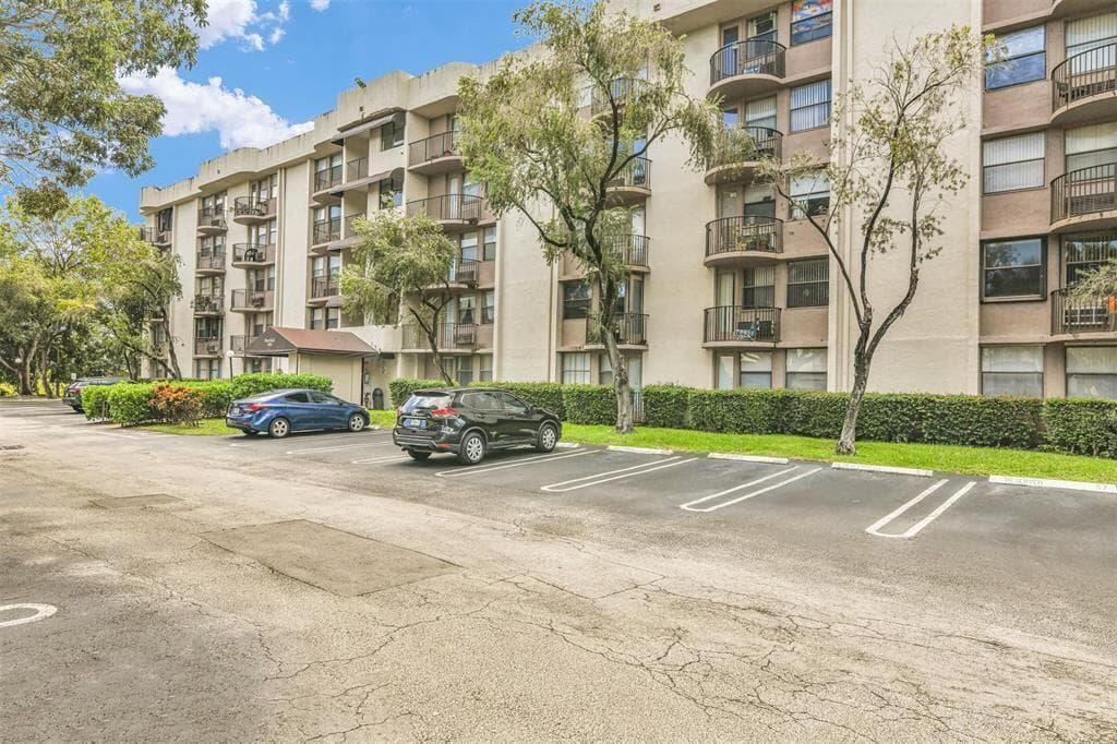 2501 Riverside Drive 206-a, Coral Springs, FL 33065 — photo 2 of 28