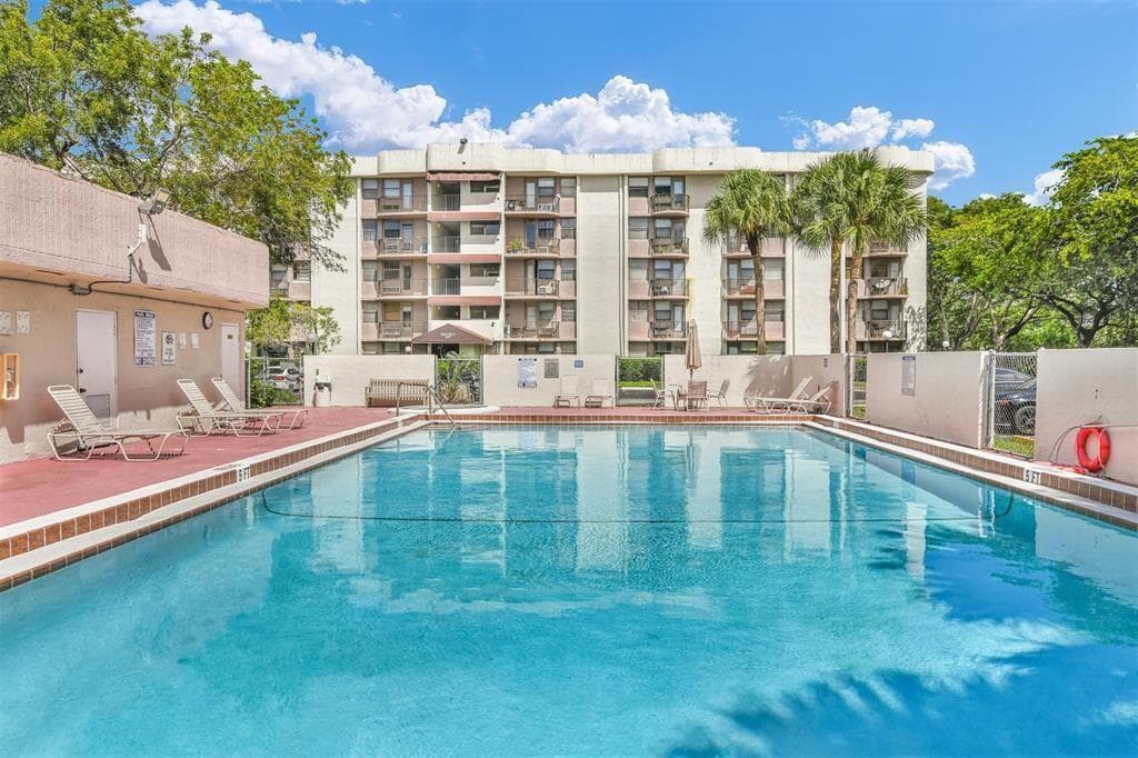 2501 Riverside Drive 206-a, Coral Springs, FL 33065 — photo 5 of 28