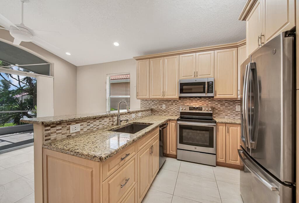 9529 Cherry Blossom Terrace, Boynton Beach, FL 33437 — photo 16 of 46