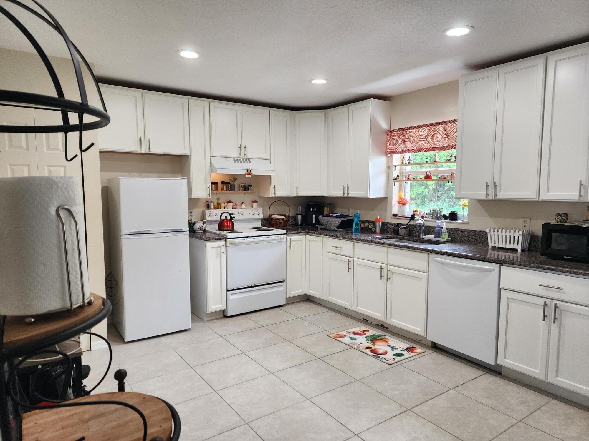 5668 Travelers Way, Fort Pierce, FL 34982 — photo 5 of 12