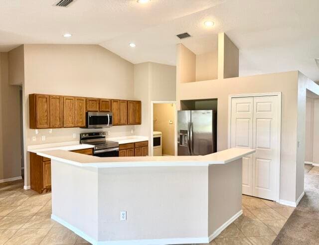530 SW Butler Avenue, Port St. Lucie, FL 34983 — photo 4 of 24