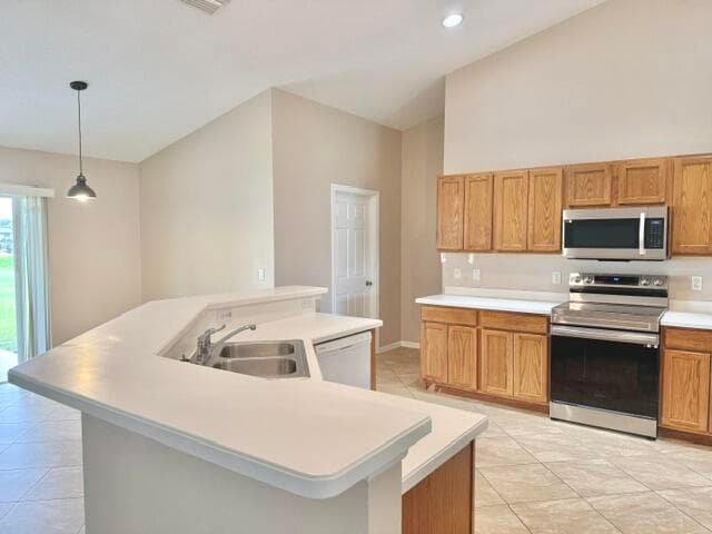 530 SW Butler Avenue, Port St. Lucie, FL 34983 — photo 6 of 24