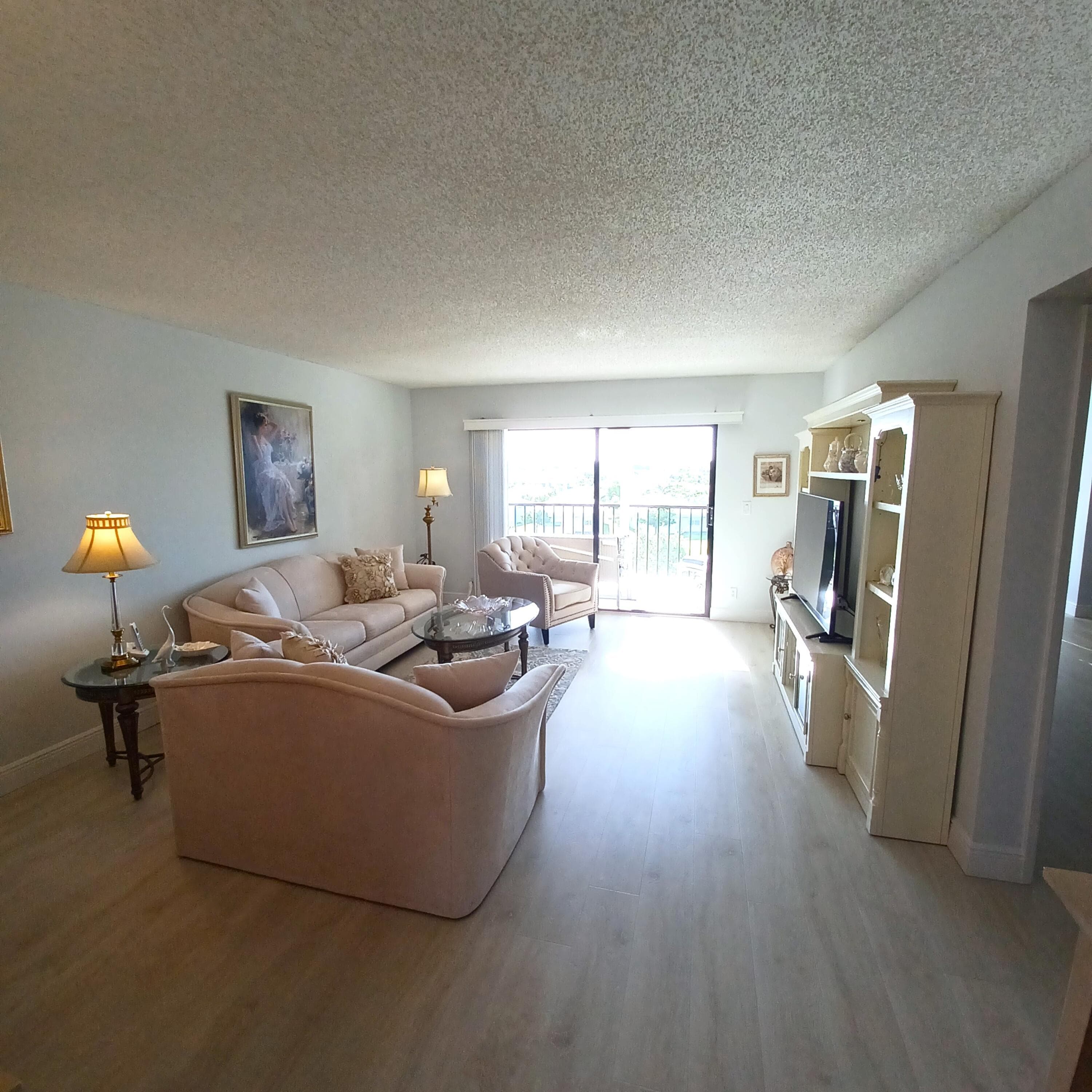 7260 Kinghurst Drive 406, Delray Beach, FL 33446 — photo 19 of 92
