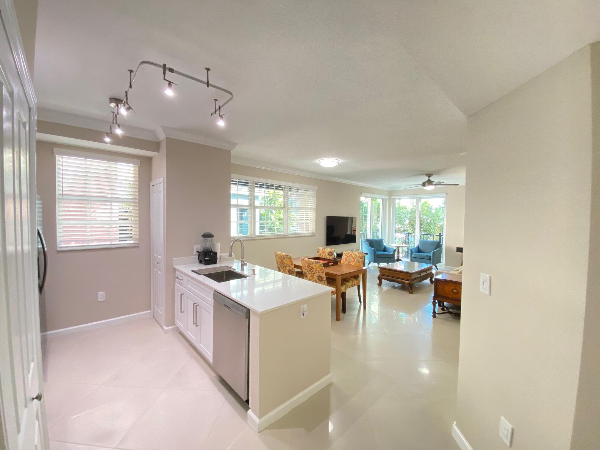225 NE 1st Street 202, Delray Beach, FL 33444 — photo 1 of 24