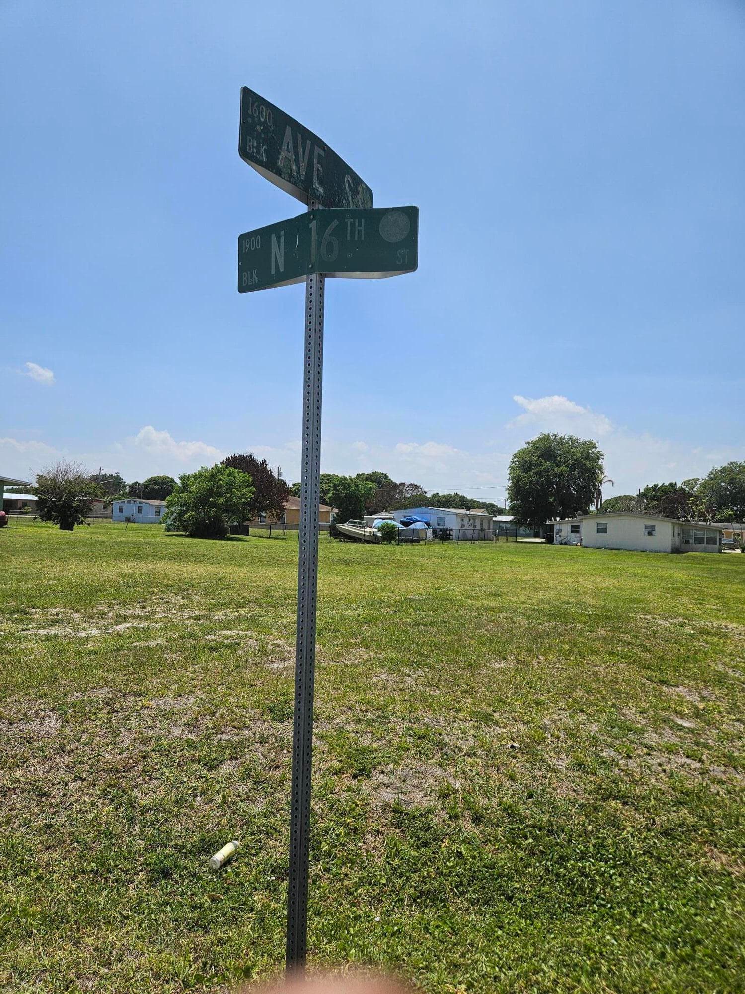 1909 N 16th Street, Fort Pierce, FL 34950 — photo 1 of 6