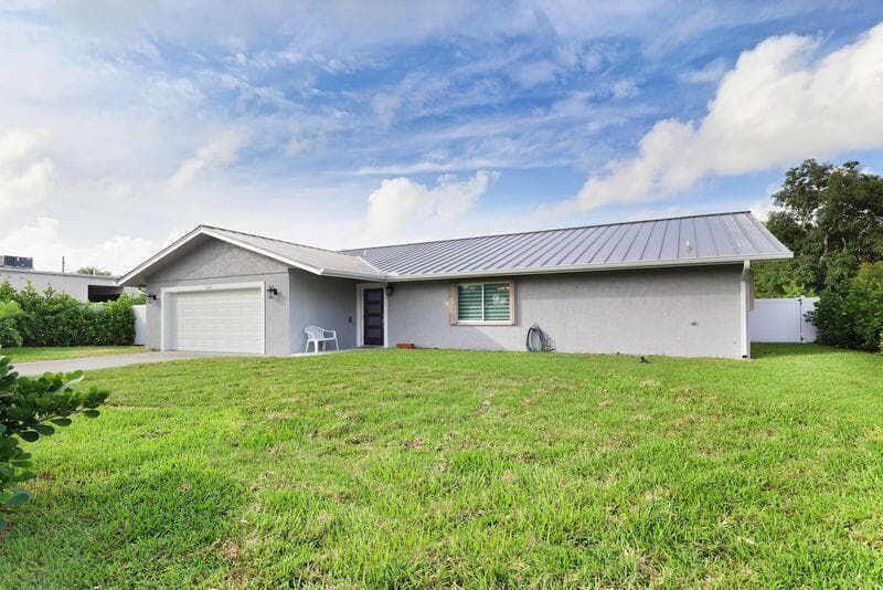615 NE 15th Place, Boynton Beach, FL 33435 — photo 2 of 44