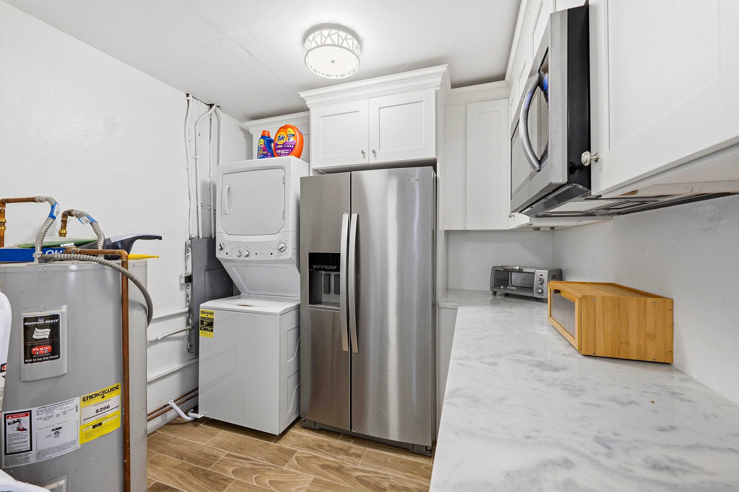 6404 Oak Street, Hollywood, FL 33024 — photo 3 of 27