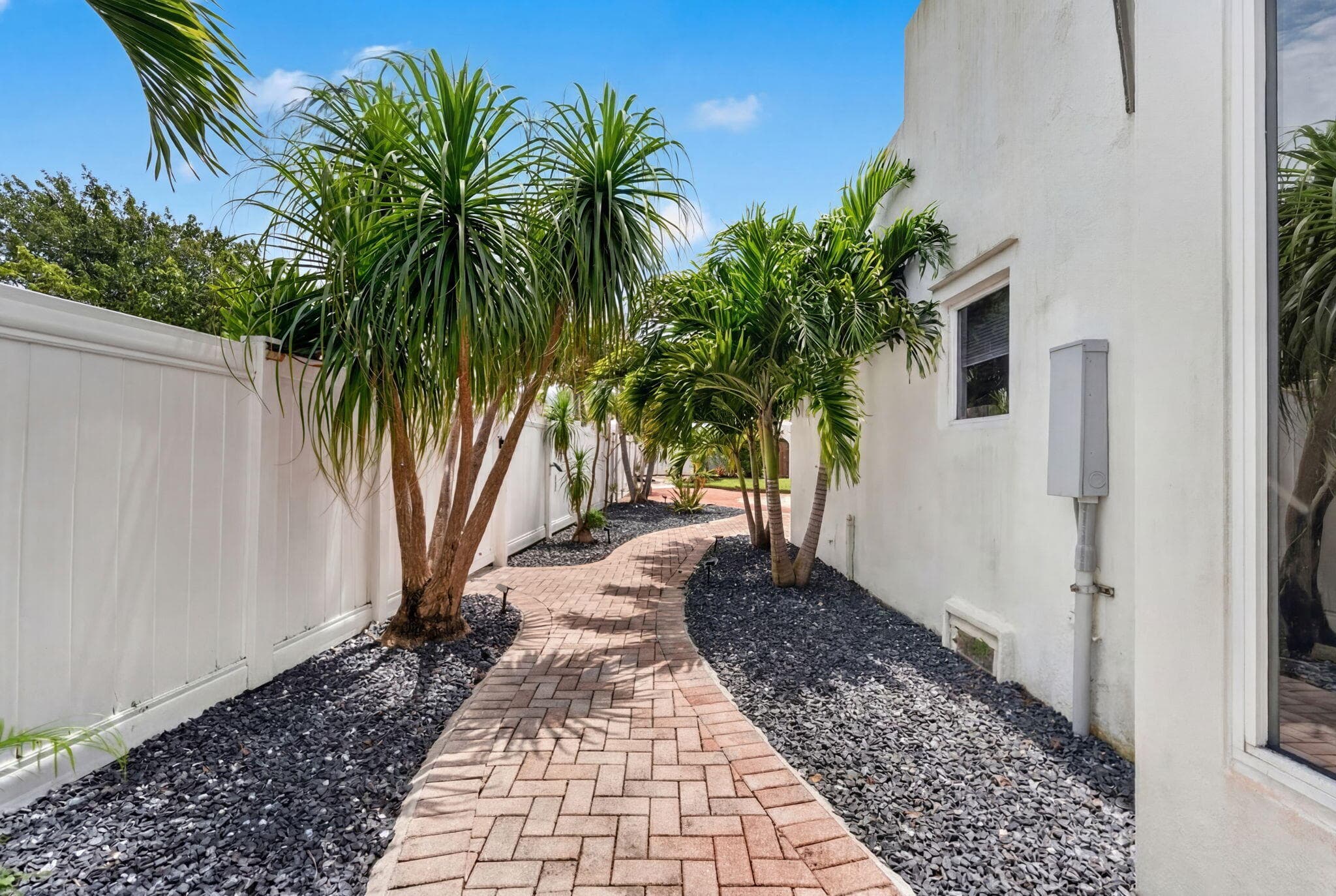 400 NE 5th Avenue, Pompano Beach, FL 33060 — photo 34 of 53