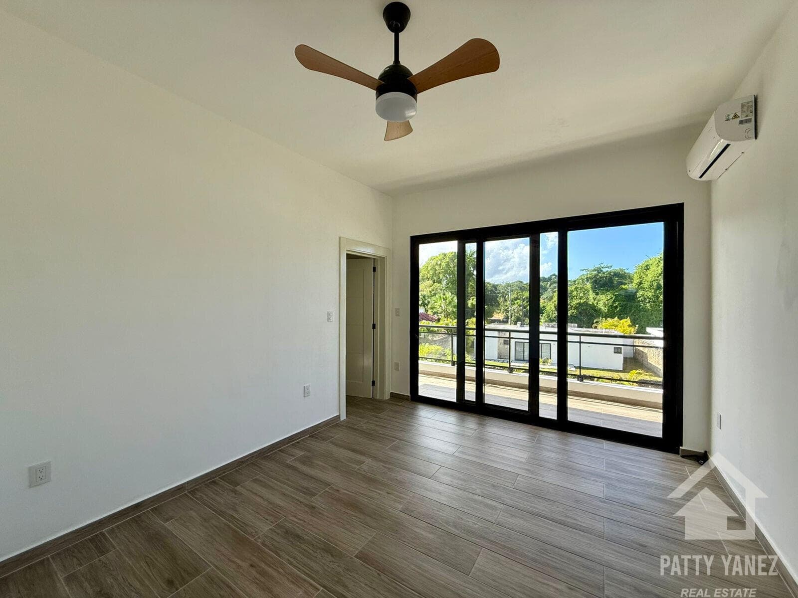 Perla Marina Residential Calle Perla — photo 10 of 18
