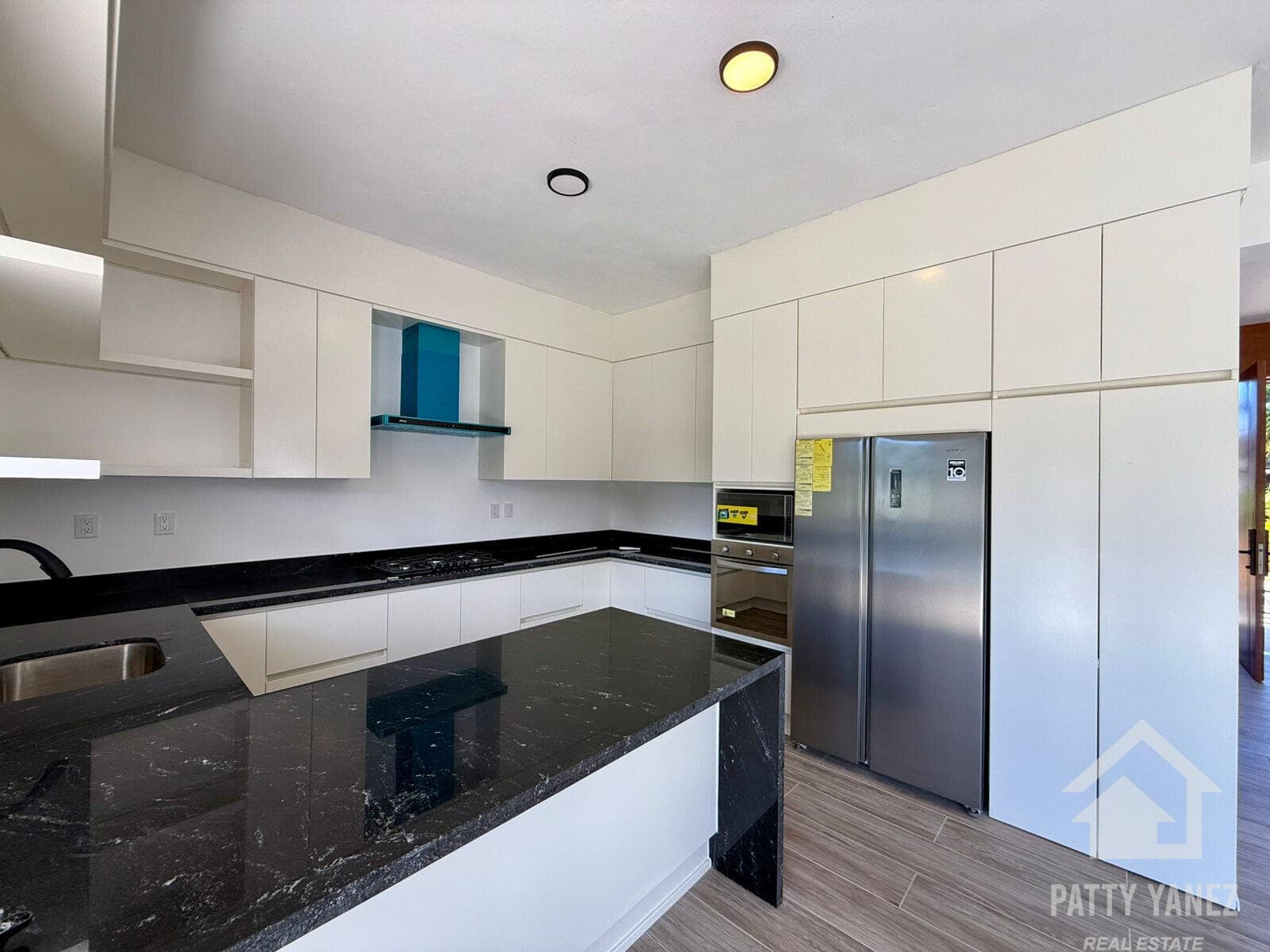Perla Marina Residential Calle Perla — photo 5 of 18