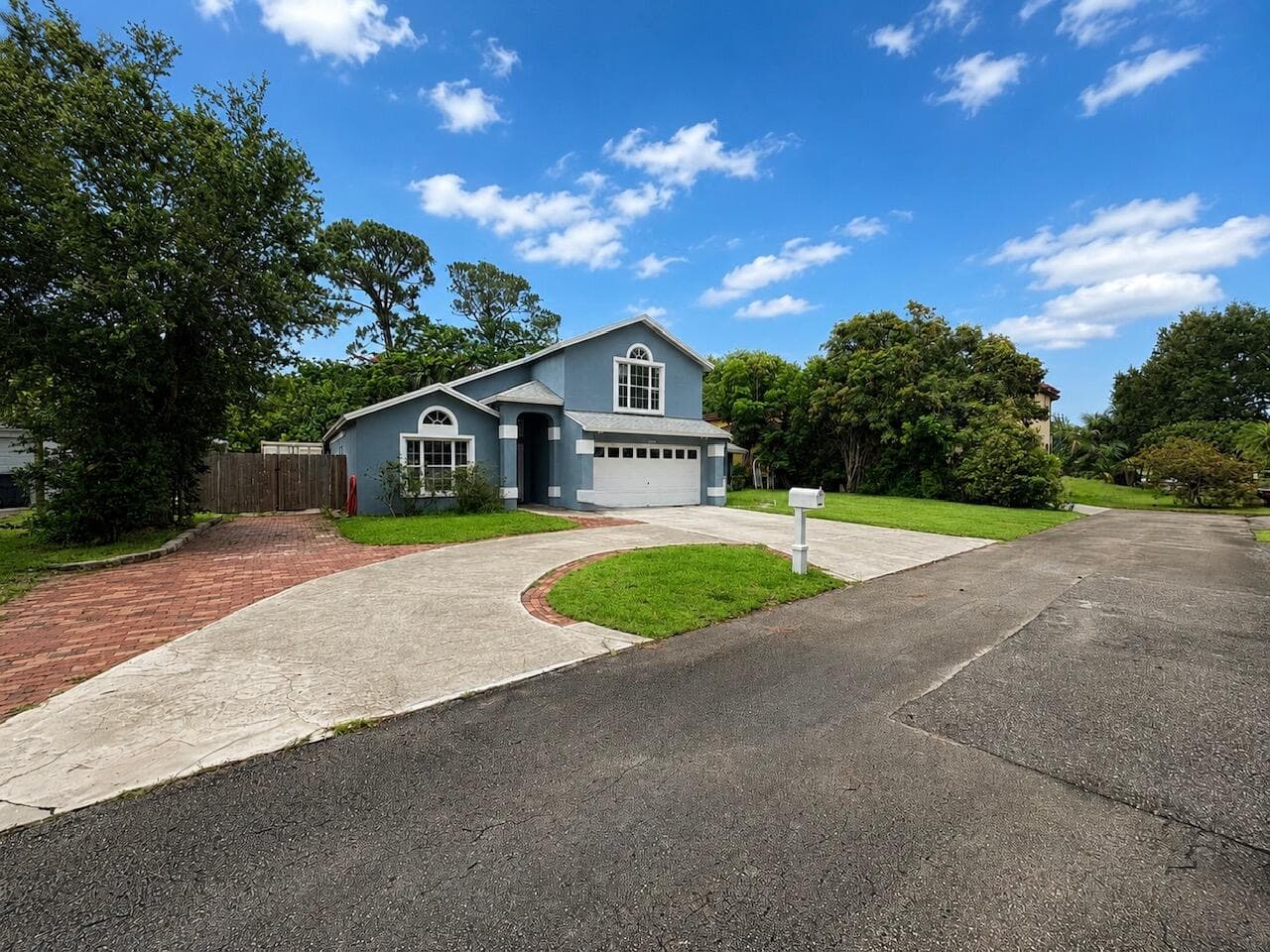 2393 Crawford Court, Lake Worth, FL 33462 — photo 2 of 25