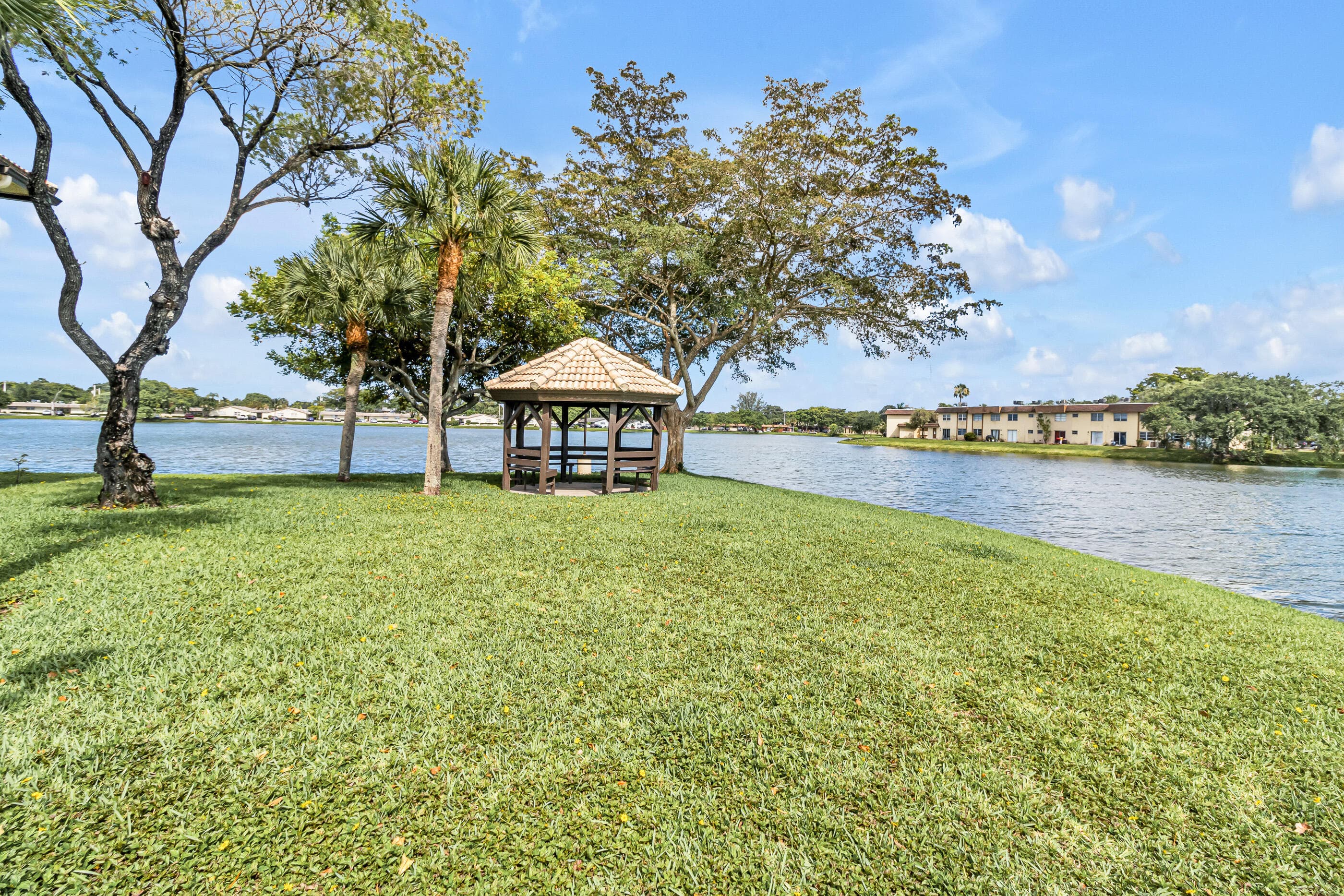 5510 Lakeside Drive 202, Margate, FL 33063 — photo 24 of 27