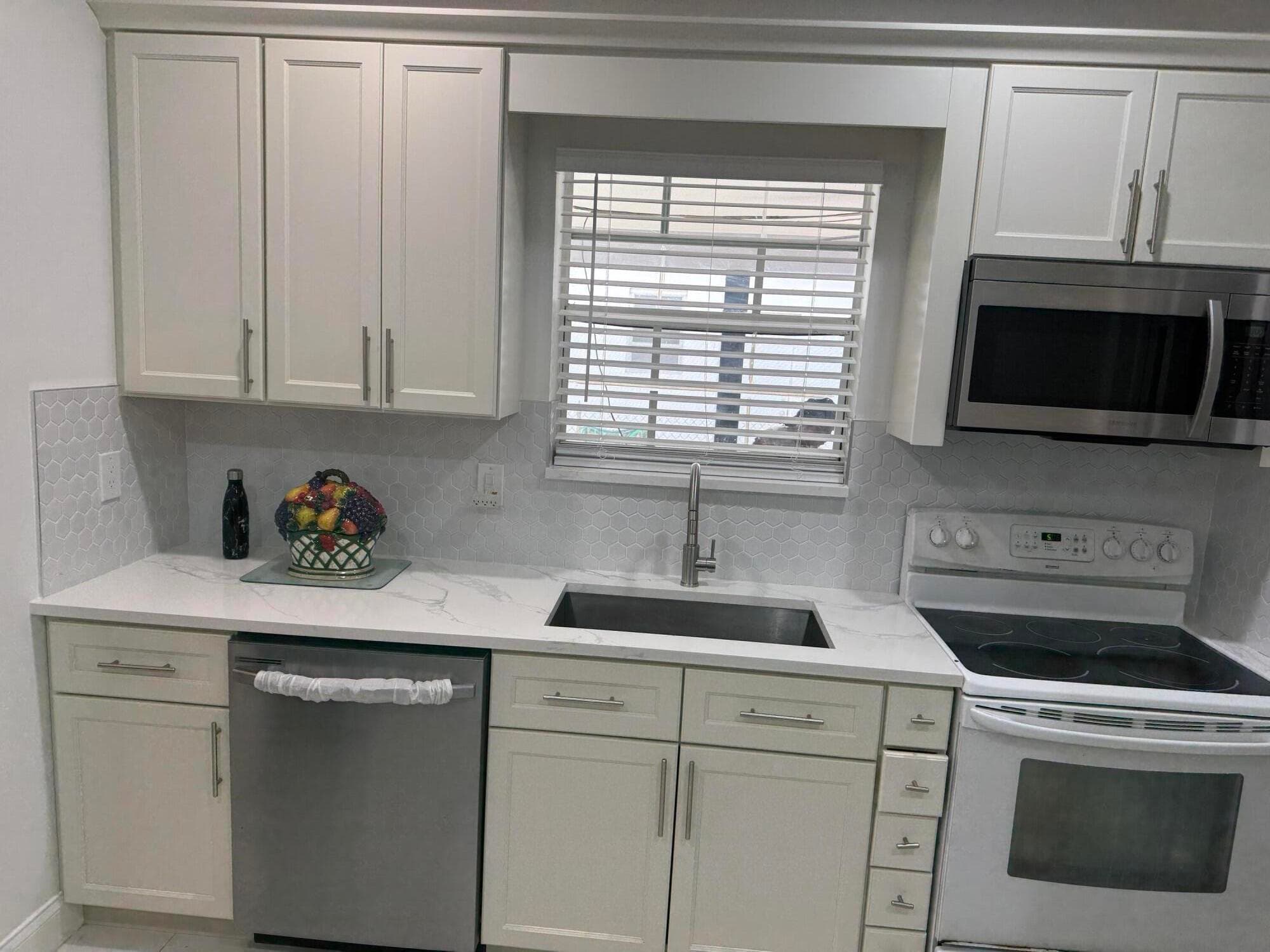 4150 NW 26th Street, Lauderhill, FL 33313 — photo 9 of 17