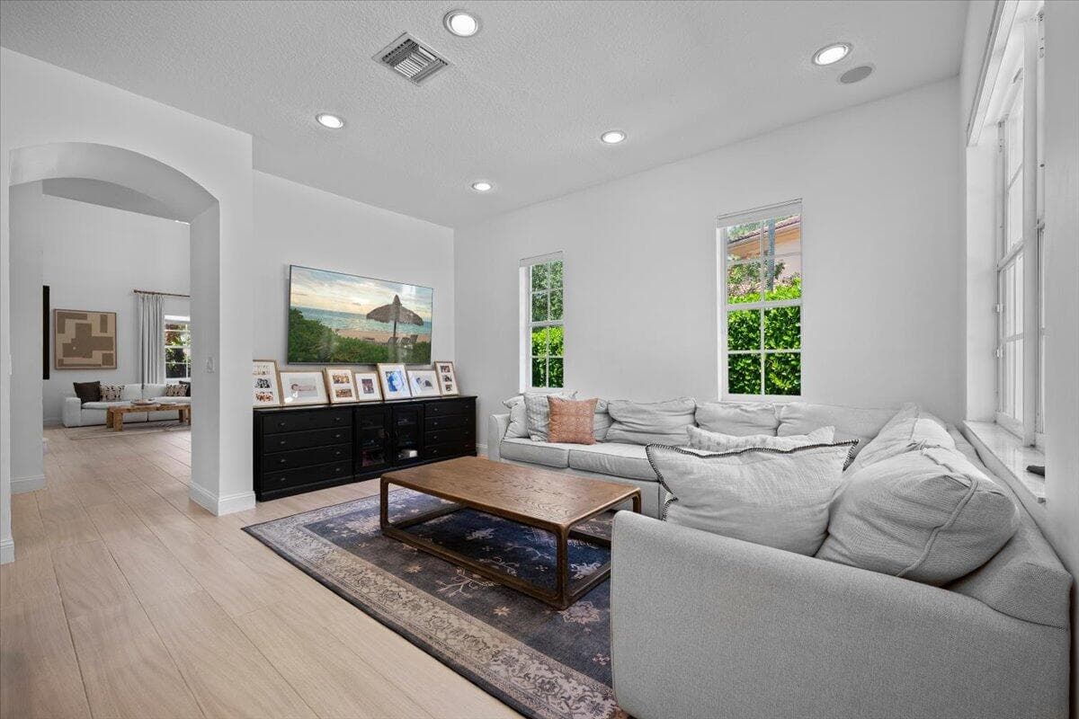 2104 Spring Court, Palm Beach Gardens, FL 33410 — photo 13 of 73