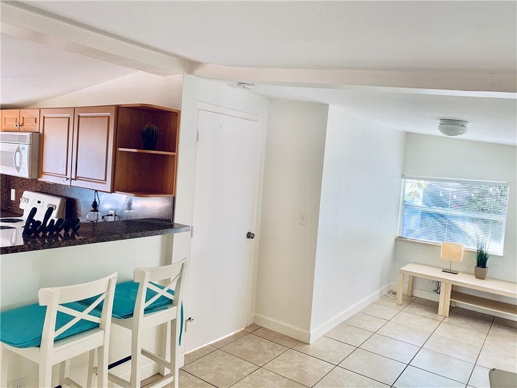 623 SW 5th Avenue, Fort Lauderdale, FL 33315 — photo 4 of 9