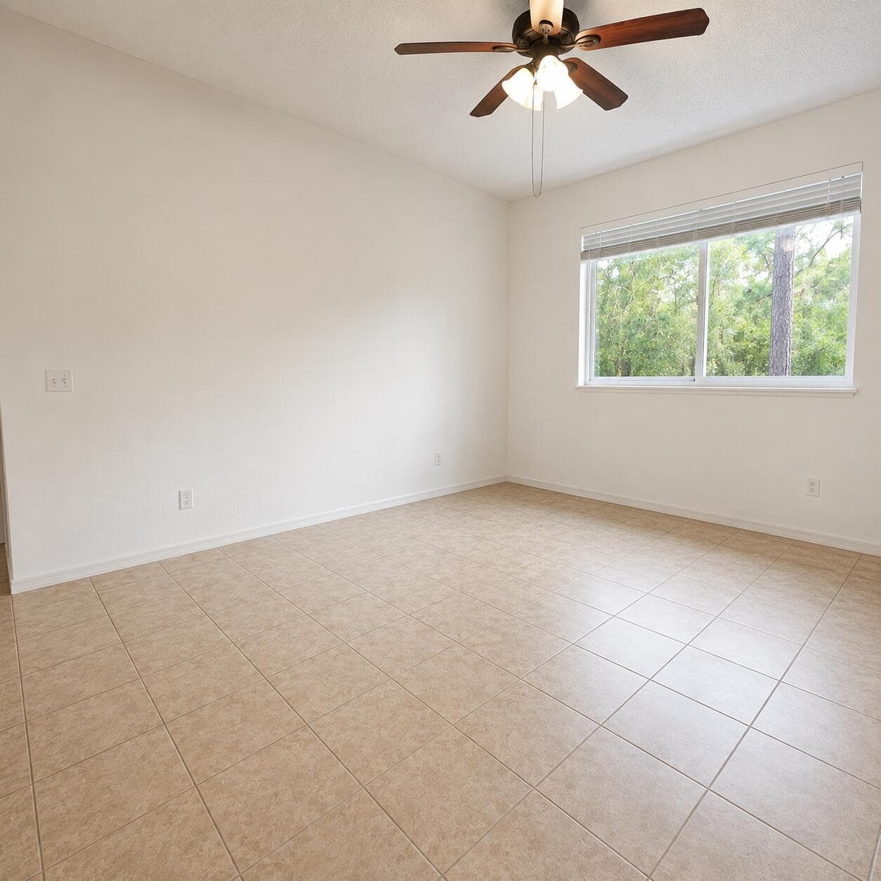 3650 N 56th Avenue 520, Hollywood, FL 33021 — photo 3 of 15