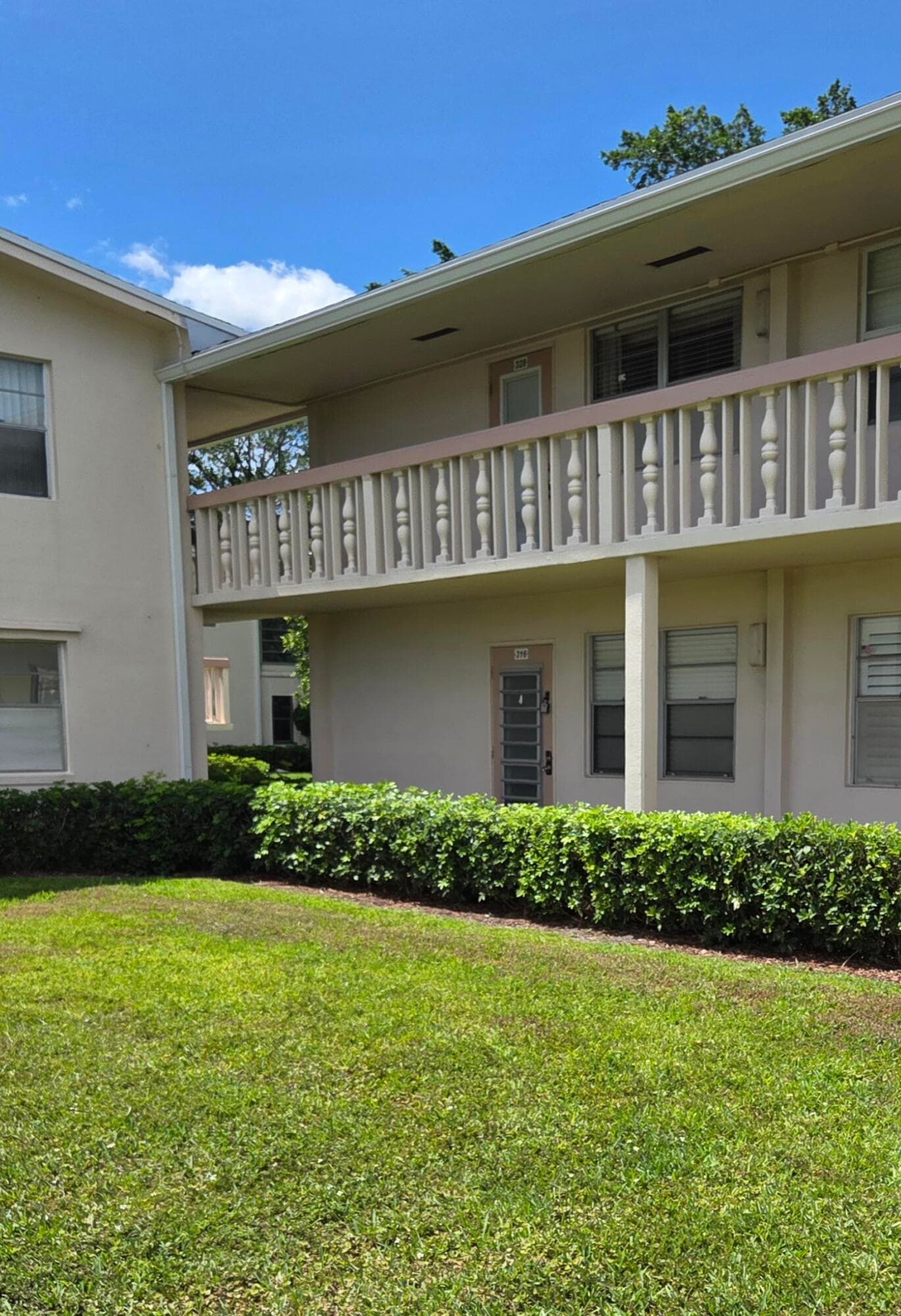 316 Farnham P 316, Deerfield Beach, FL 33442 — photo 1 of 15