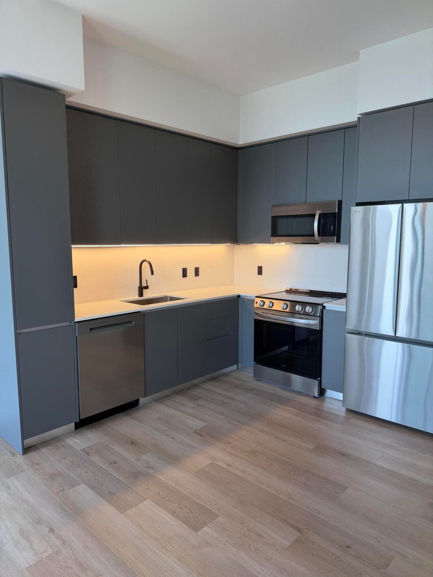 307 SW 5th Street Ph2811, Fort Lauderdale, FL 33315 — photo 1 of 9