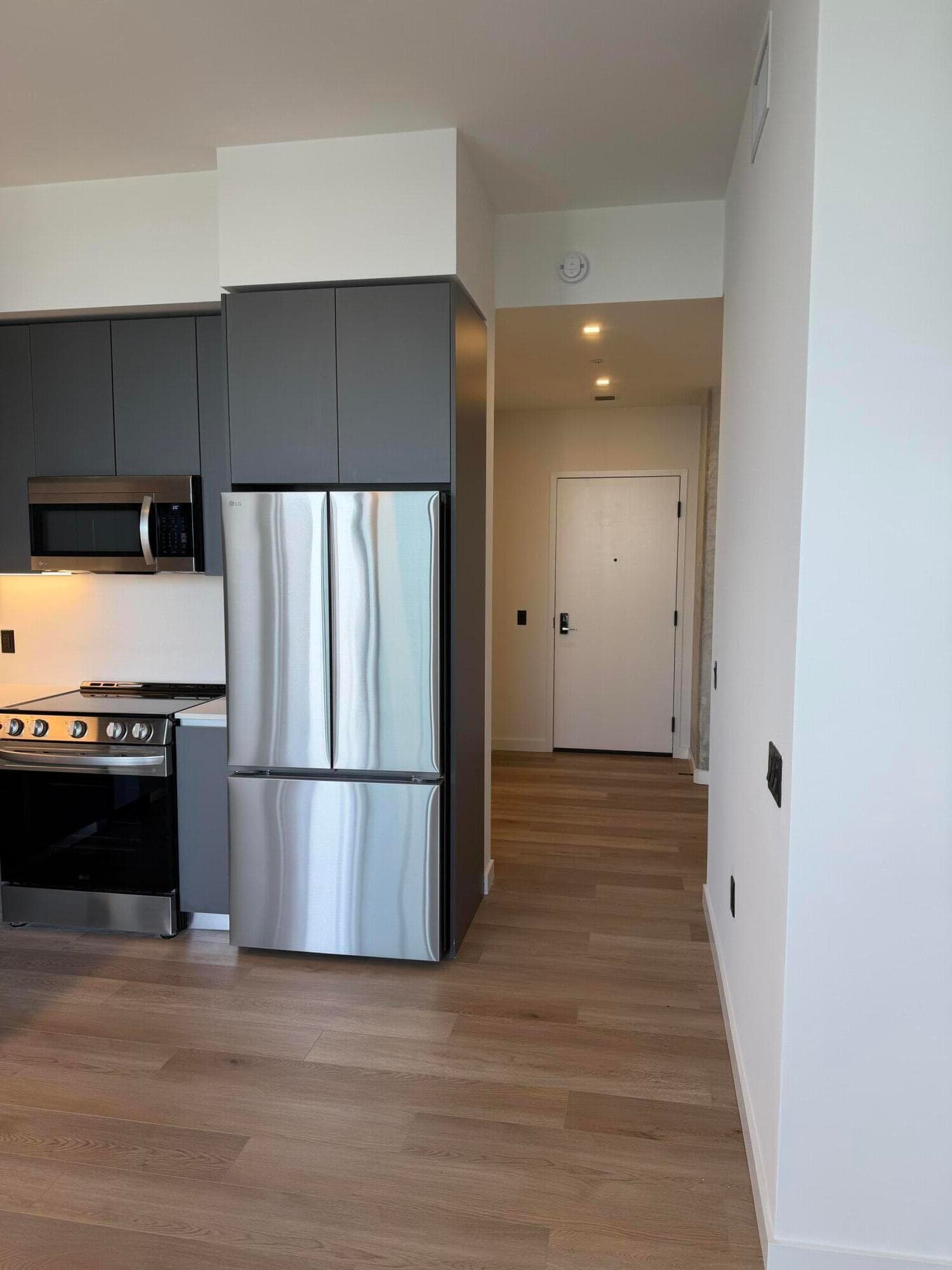 307 SW 5th Street Ph2811, Fort Lauderdale, FL 33315 — photo 2 of 9