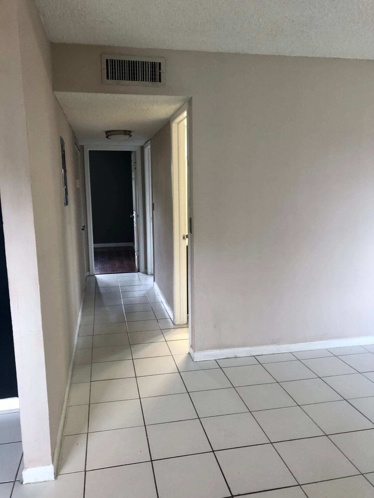 500 NE 2nd Street 204, Dania Beach, FL 33004 — photo 12 of 37