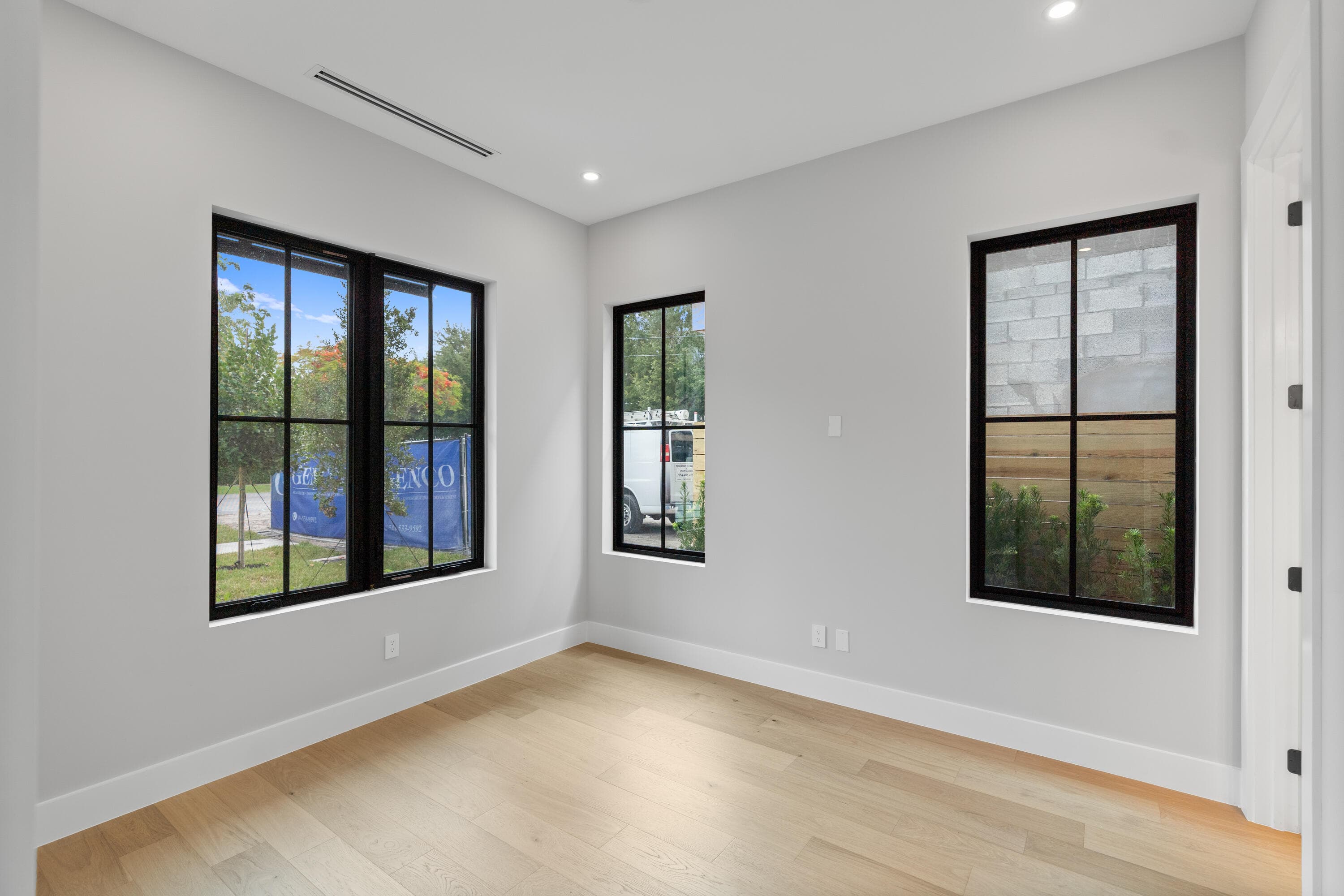 1016 SE 8th Street, Fort Lauderdale, FL 33316 — photo 24 of 93