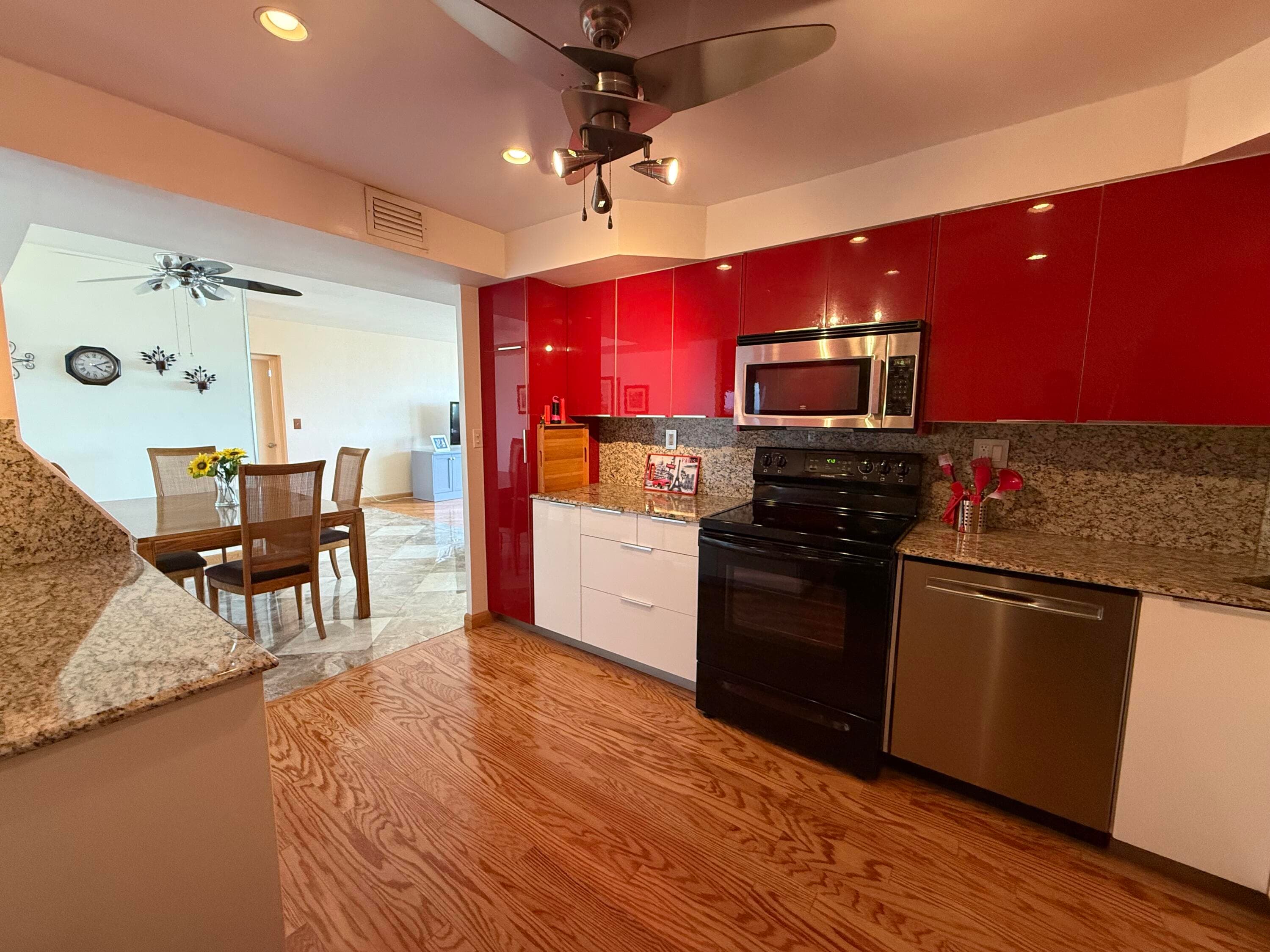 3233 NE 34th Street 1601, Fort Lauderdale, FL 33308 — photo 2 of 29