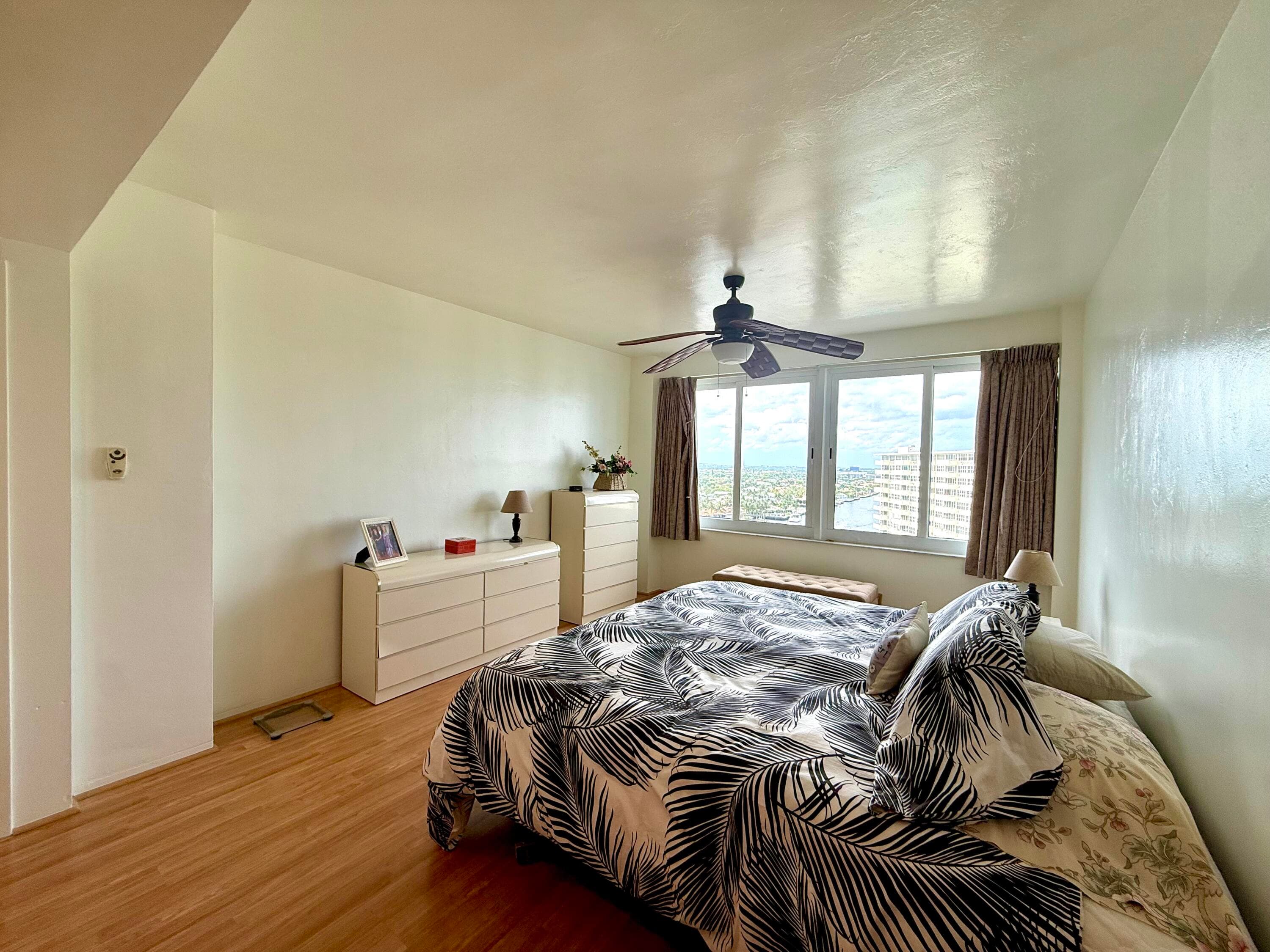 3233 NE 34th Street 1601, Fort Lauderdale, FL 33308 — photo 12 of 29