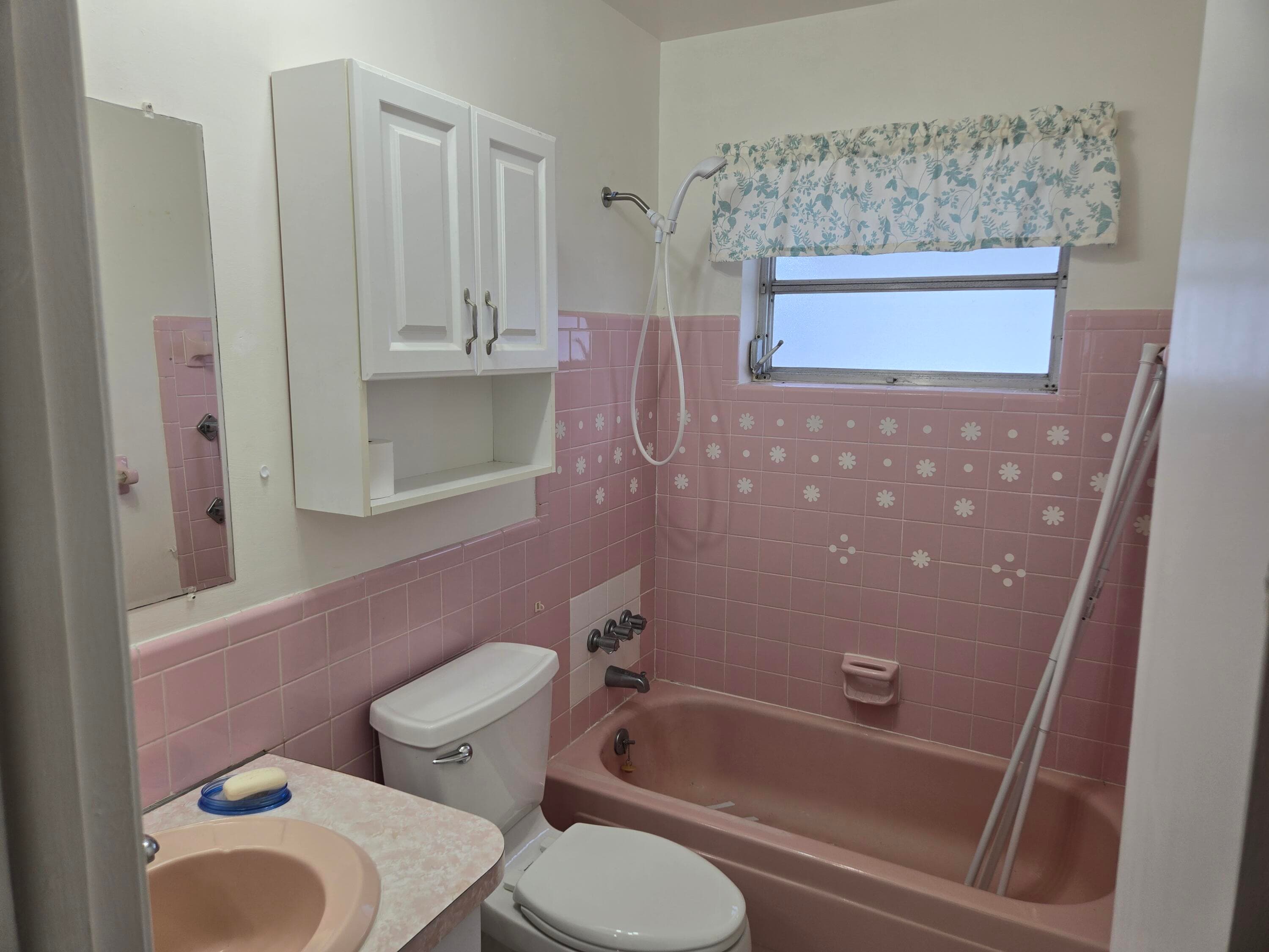 5805 NW 83rd Avenue, Tamarac, FL 33321 — photo 25 of 37