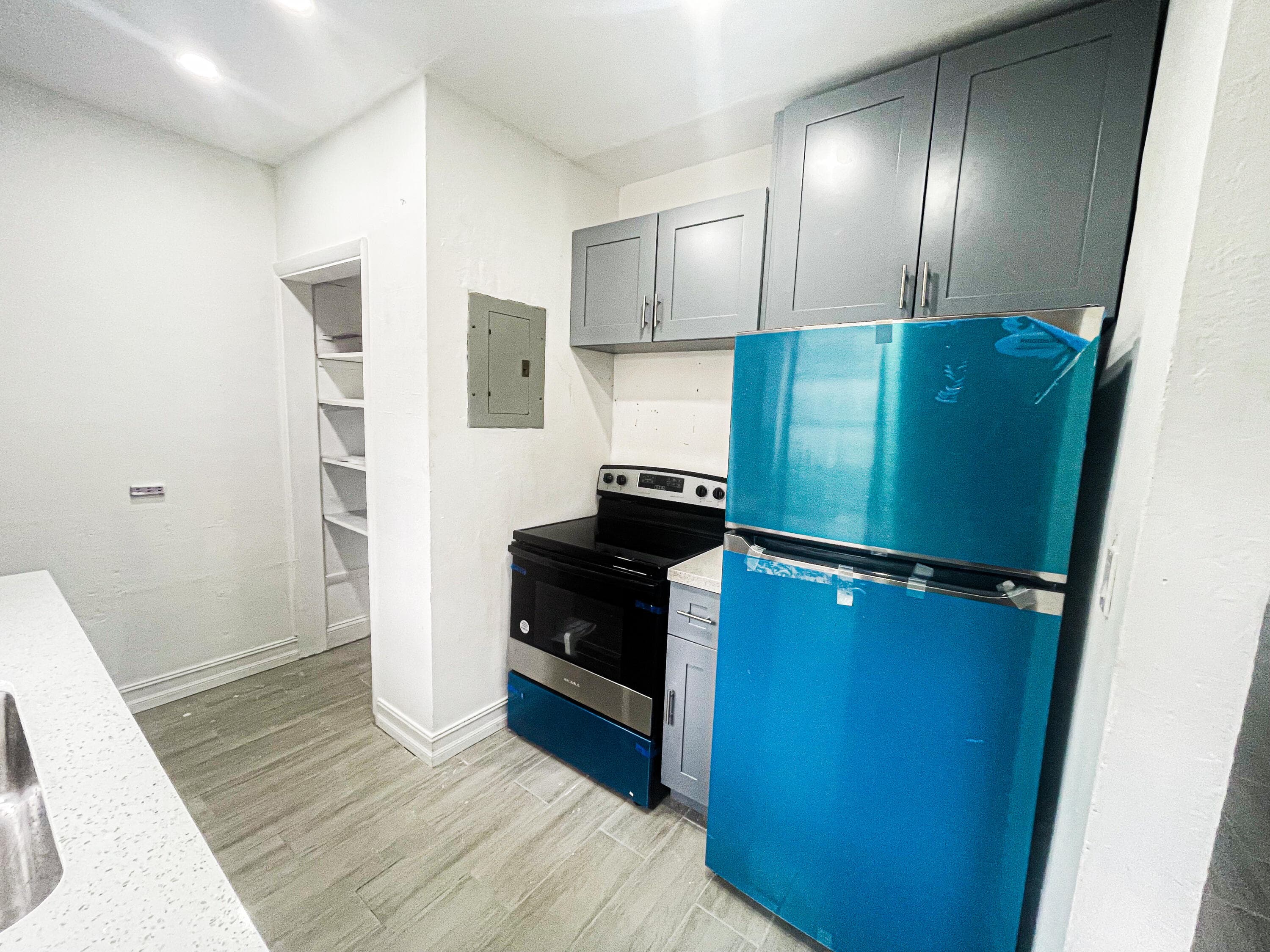 841 NW 116th Terrace, Miami, FL 33168 — photo 3 of 13